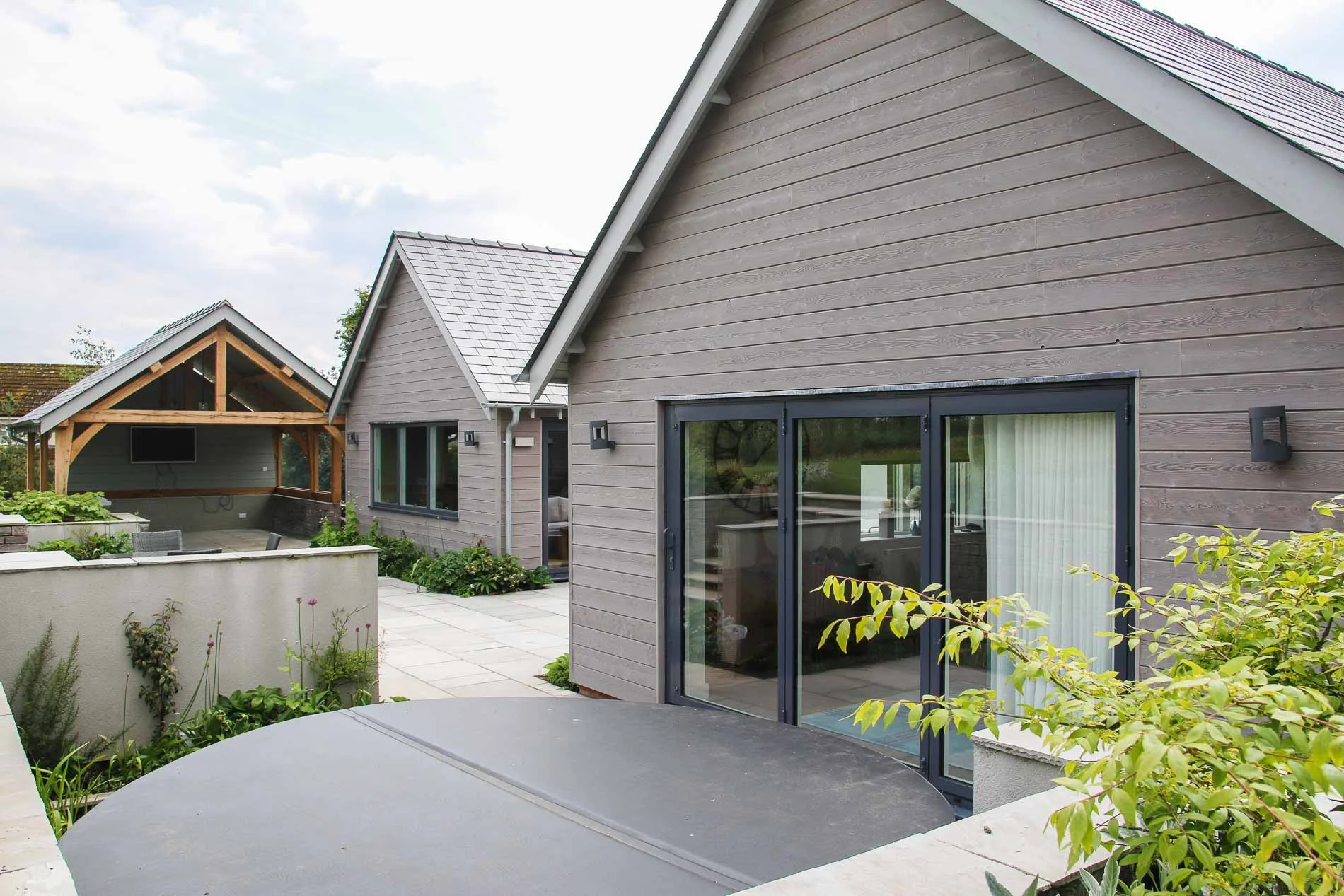 70s bungalow modern contemporary convention JDW Building and Conservation-3811.jpg