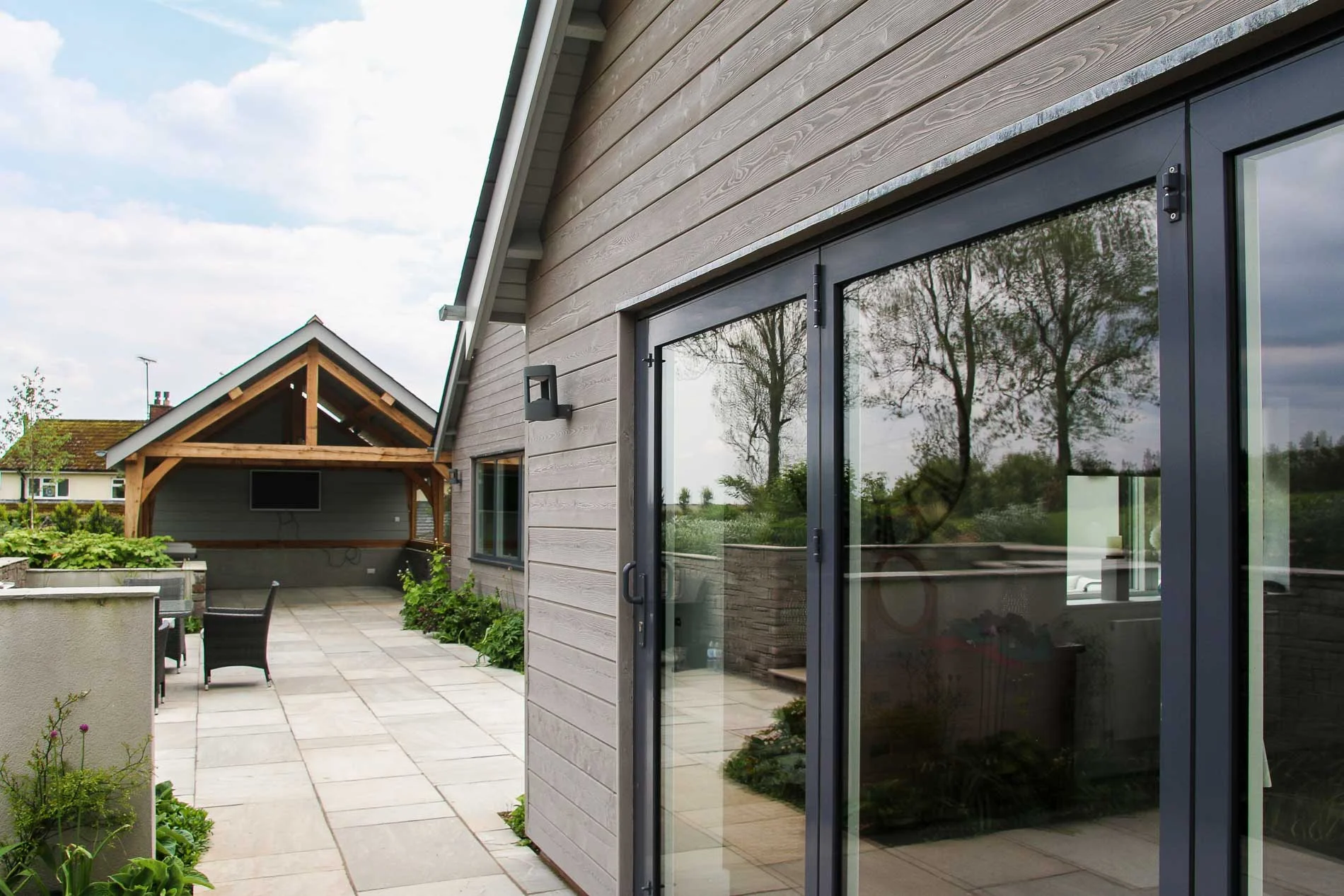 70s bungalow modern contemporary convention JDW Building and Conservation-3844.jpg