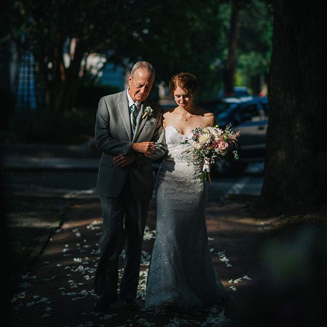 When that one ray of sunshine sneaks through the trees to illuminate your subjects perfectly...
#loveandlight #savannah #moment #conceptaphoto #sunrays #fatherdaughter