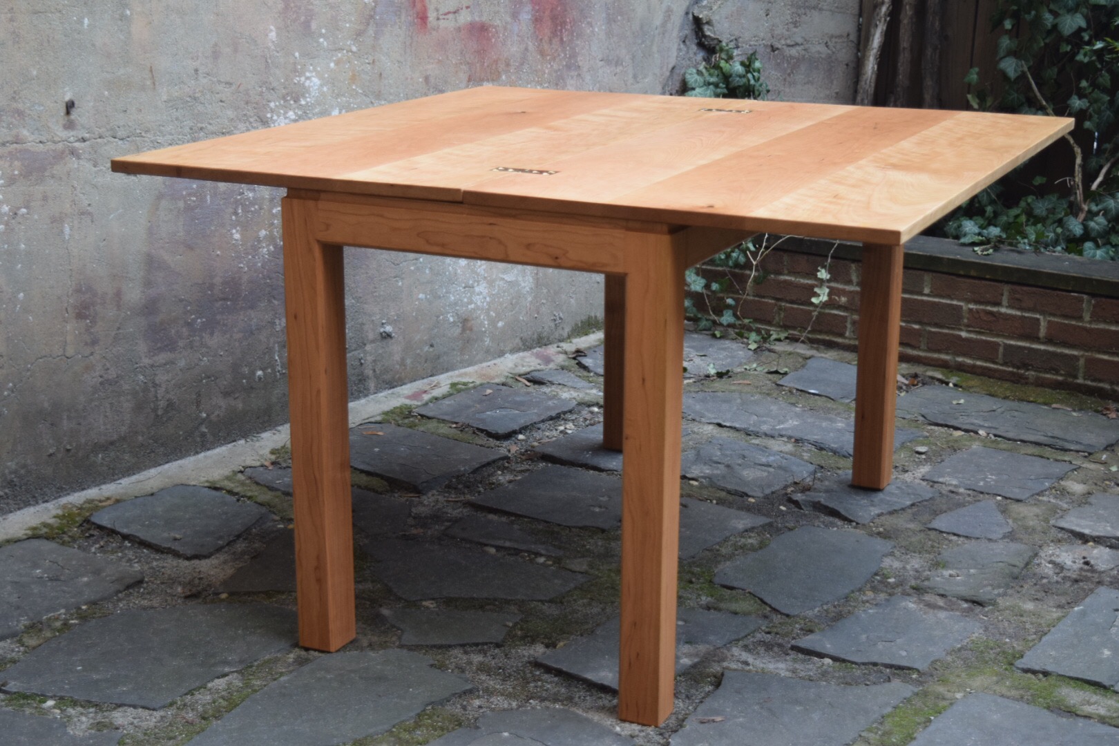 Cherry Flip-Top Table