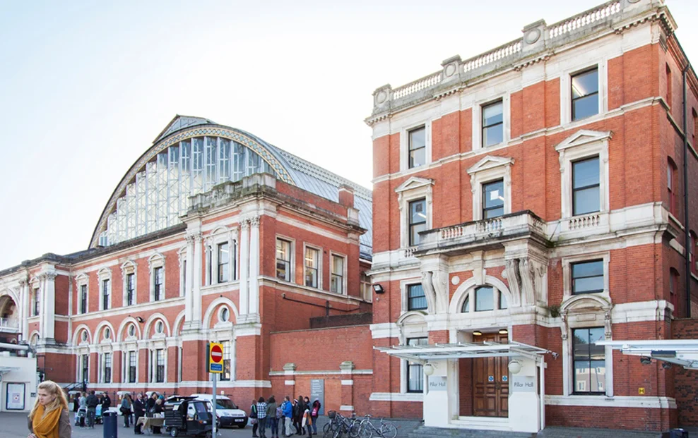 Pillar-Hall-at-Olympia-Lond.jpg