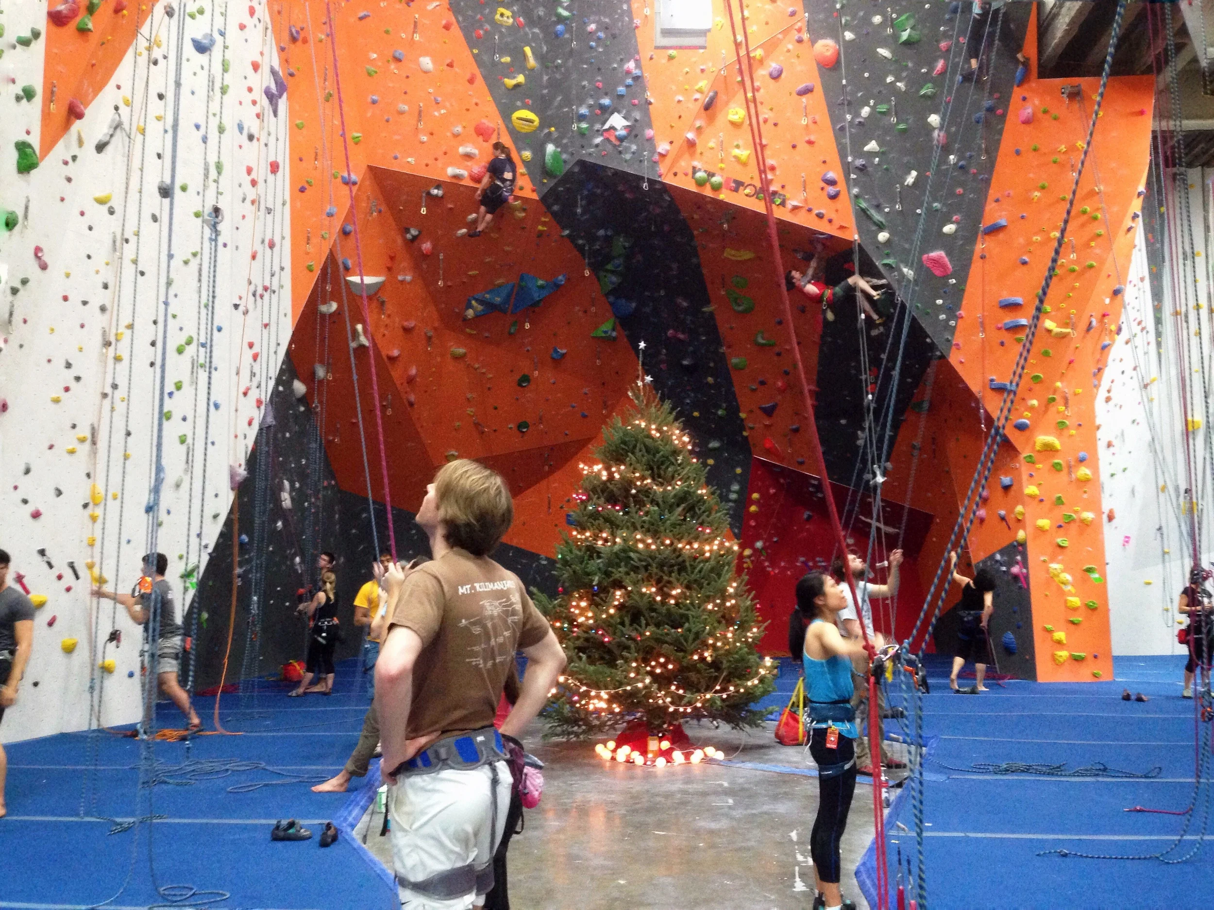 A Climbing Community as Warm as a 70-Degree December day