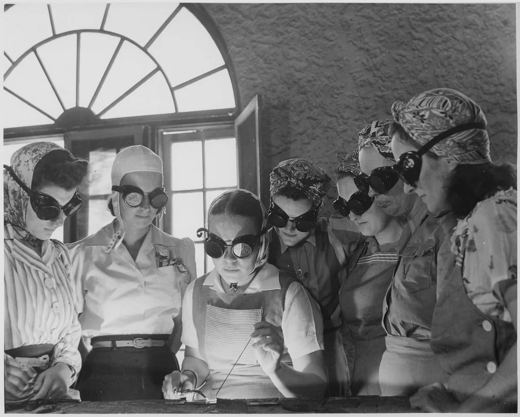 Drag through the Mud: Classism, Radical Feminism, and Transgressive Expression