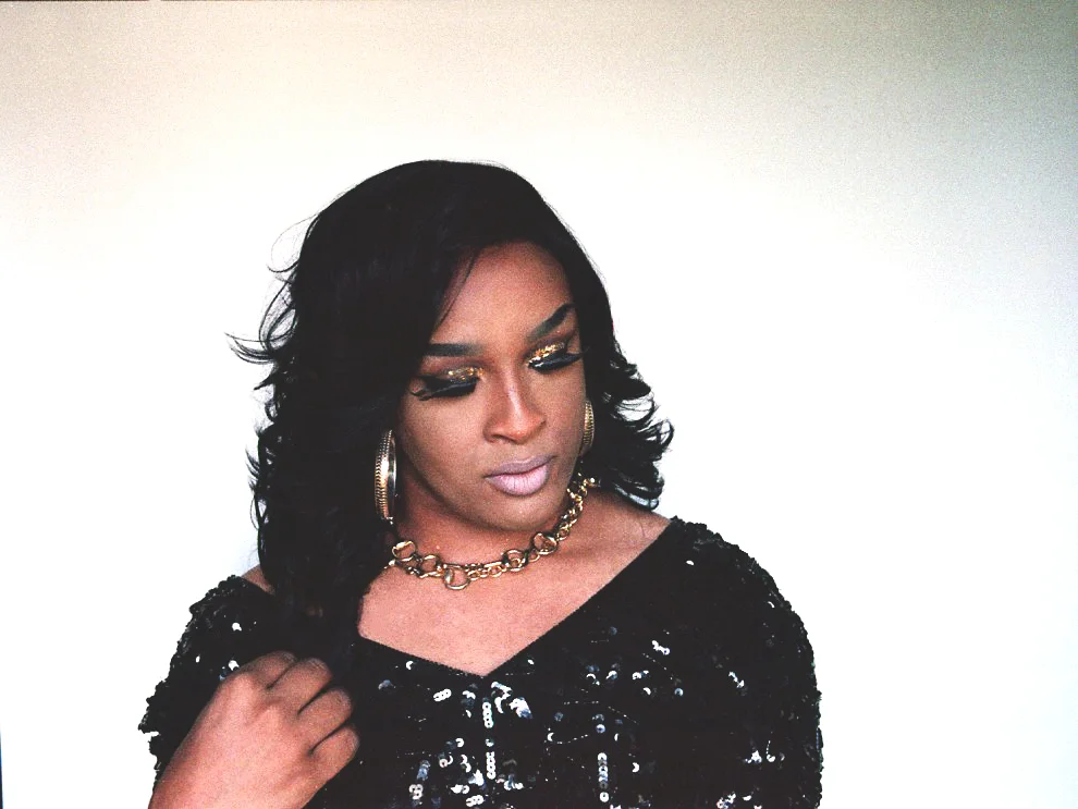 Video Premiere of "Centuries" by Taylor Alxndr