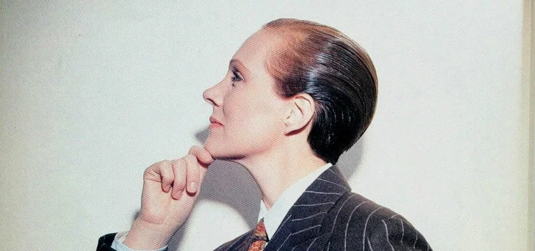 Queers on Film:  'Victor/Victoria' and Gender Bending Dandies in Period Pieces