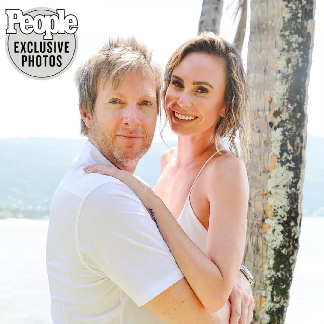 Chris and Keltie Knight renew their vows.