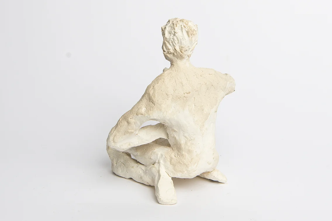 Figure on Knees (65.3)