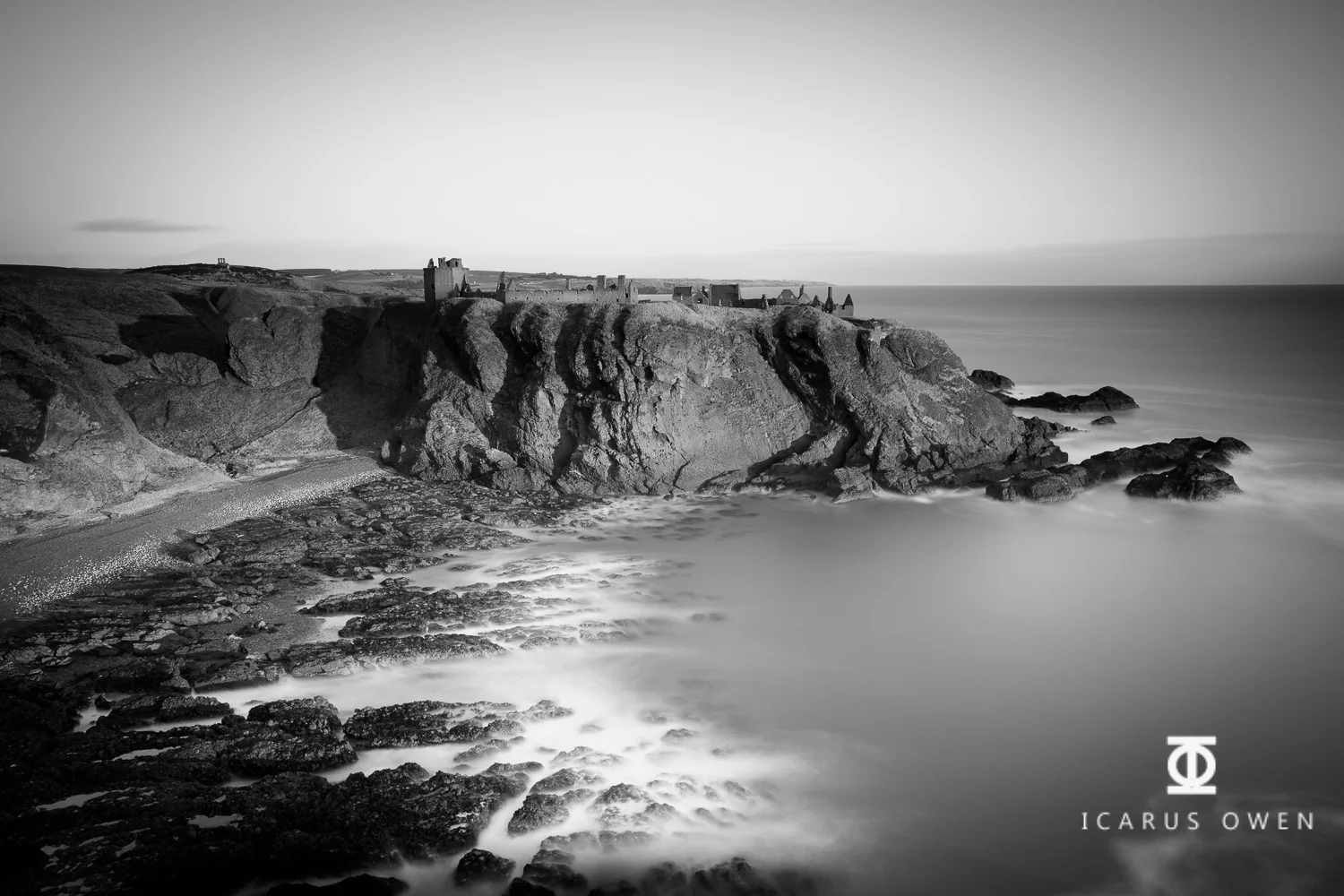 Dunnottar-Castle-Icarus-Owen-GHAT-Print.jpg
