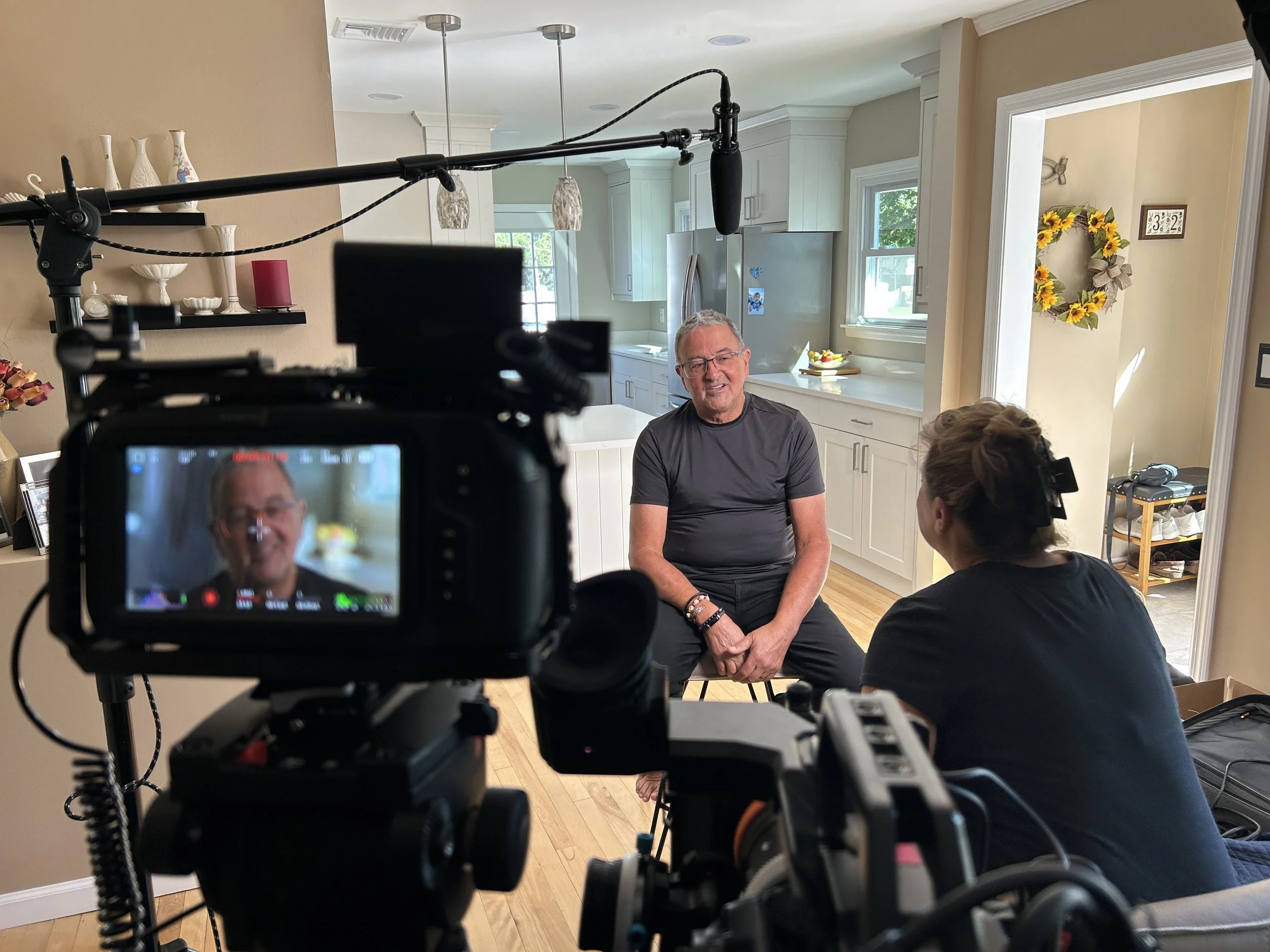 Behind the scenes Four Ever Smile testimonial shoot