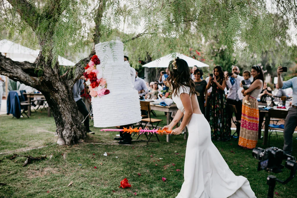 Wedding cake is so much more fun this way, right?!
