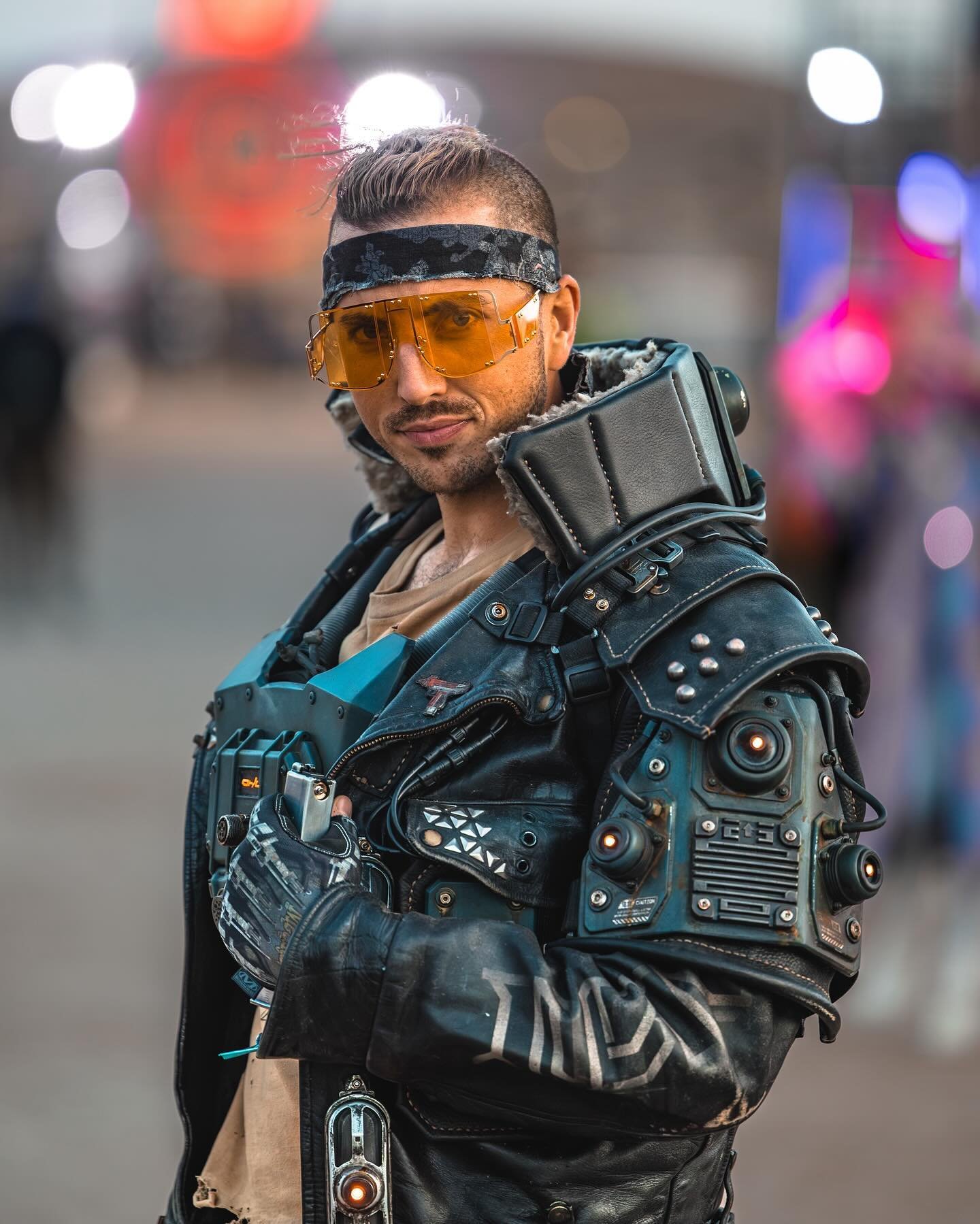 Fit check. @neotropolisevent photos rolling in.

Were you there this year? Loved seeing how everything came together for year 3. Seriously the best yet for immersion. Photography by @ynevrov, color grade by me. 

#cyberpunkaesthetic #cyberpunkstyle #