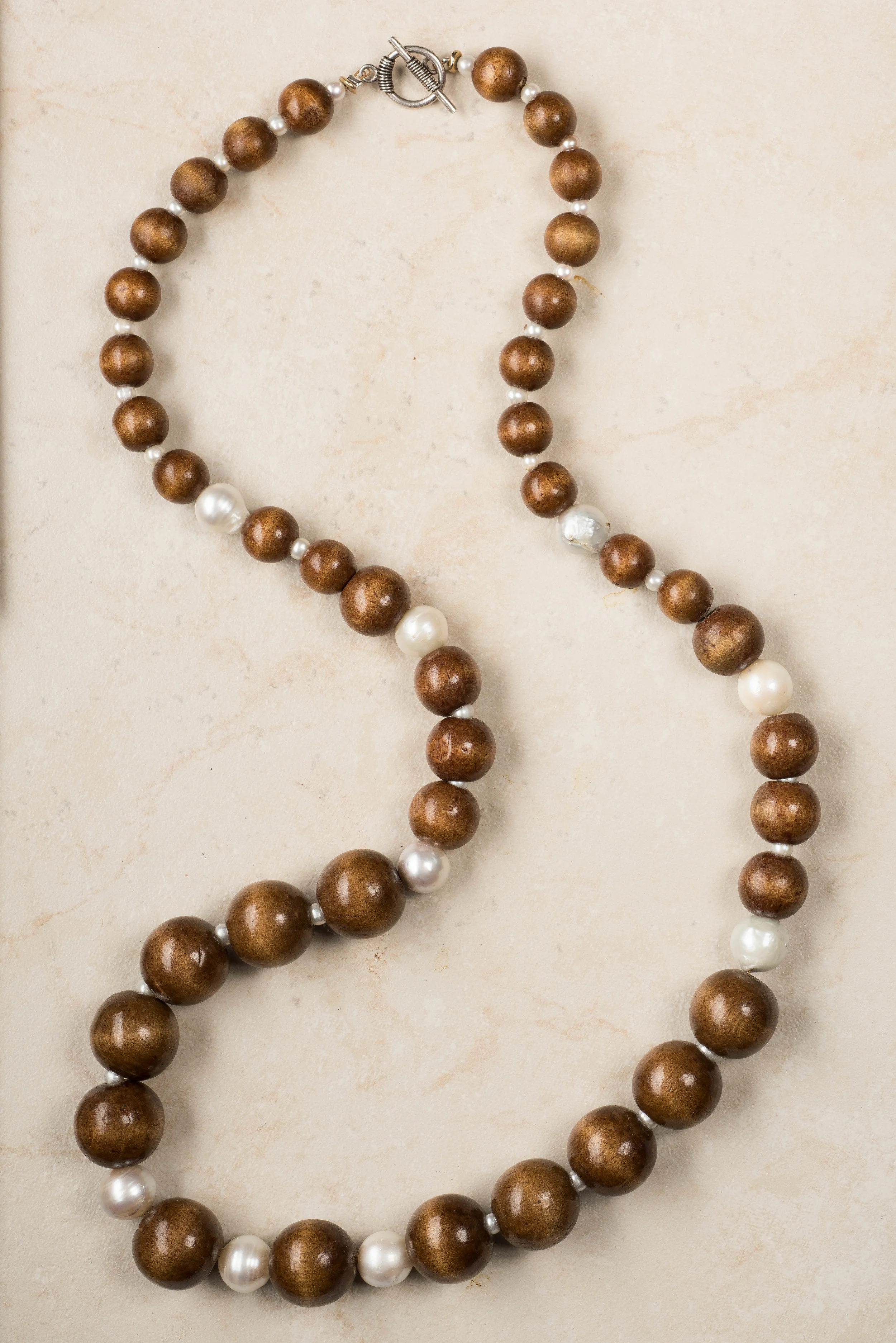 mahogany wood bead and large cultured pearls/n16
