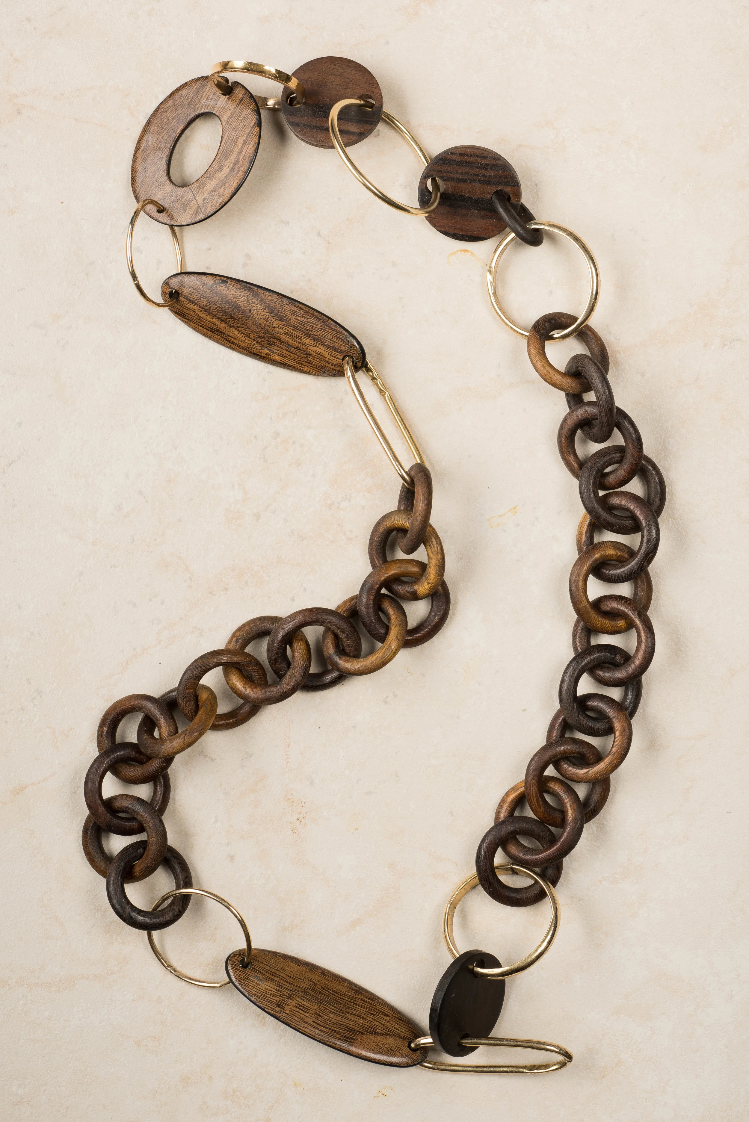 wood and 14 K gold link/n32