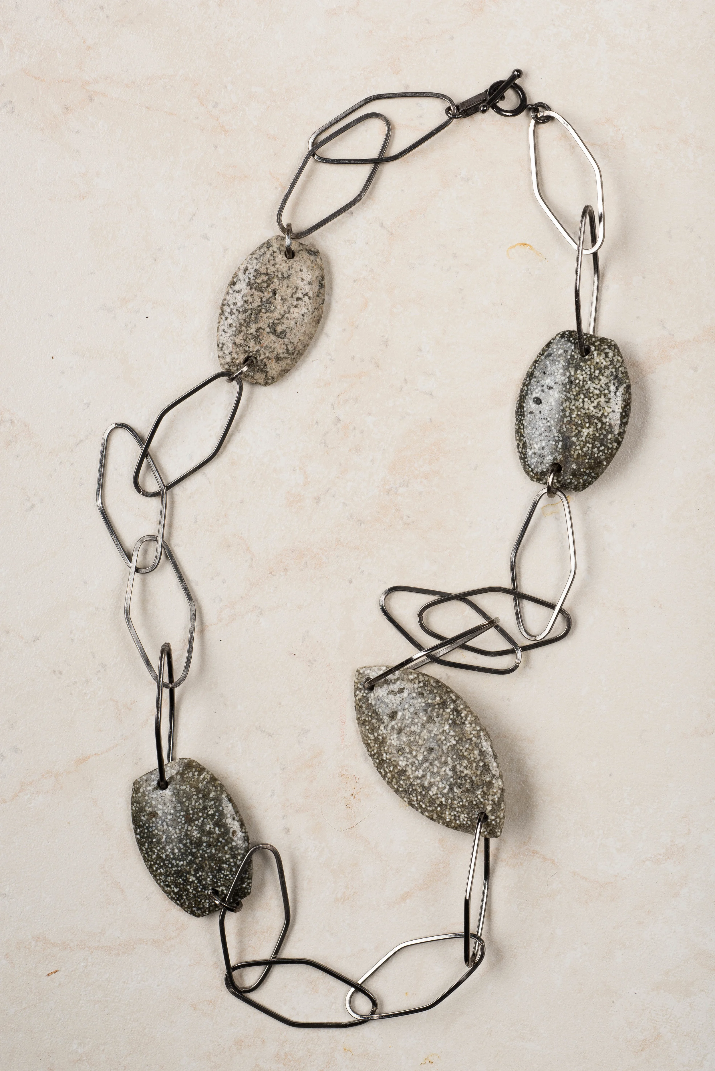 stone and steel necklace/n96