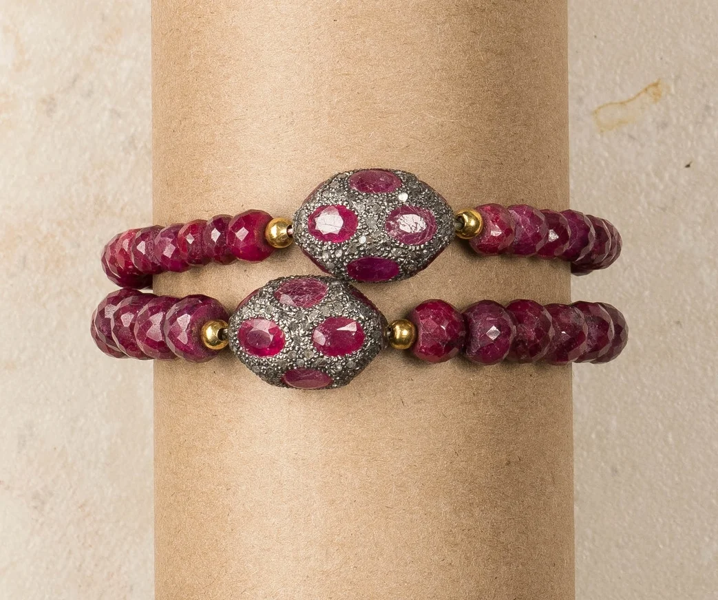 pave diamond and ruby single bean/ruby bead/stretch/b61