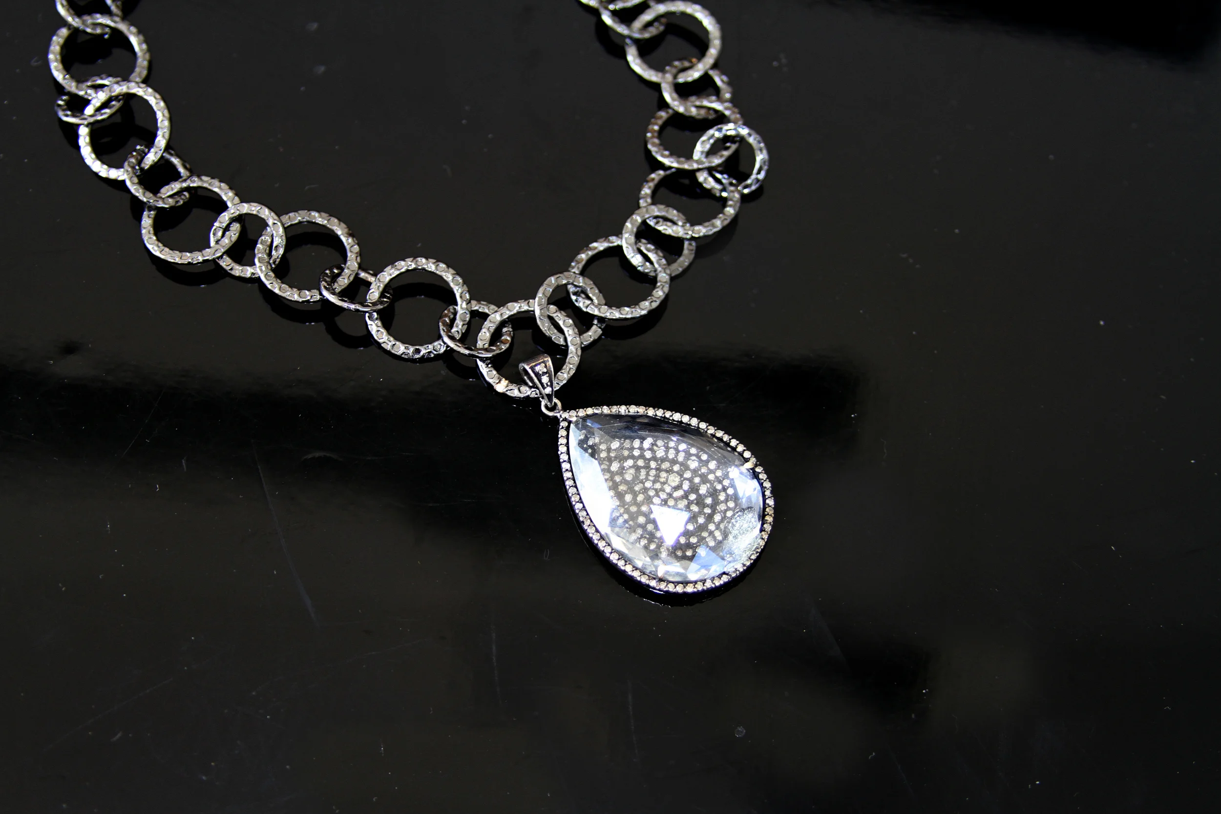 crystal Diamond pendant on black steel/n202