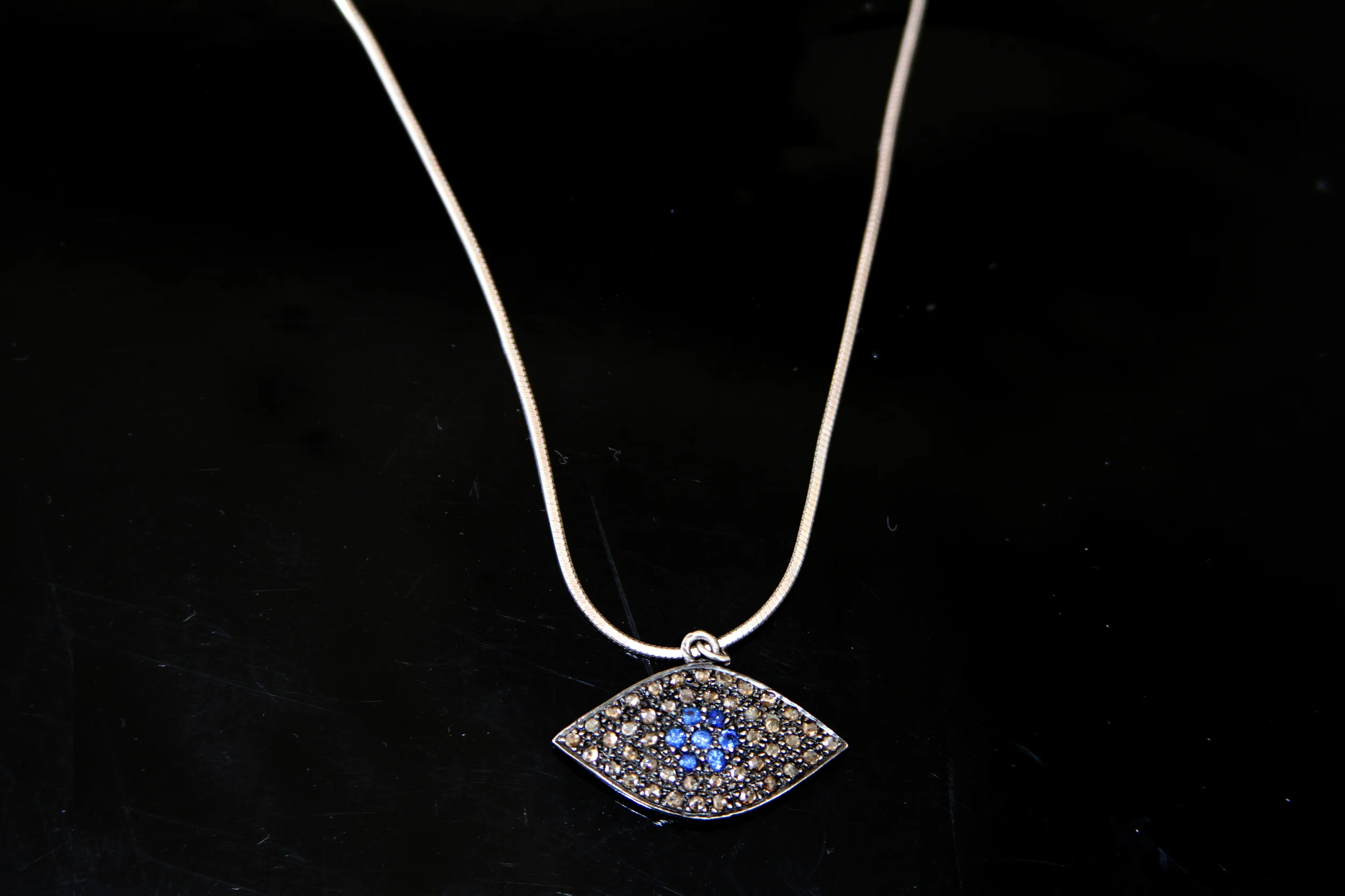 diamond sapphhire charm on silver chain/n209