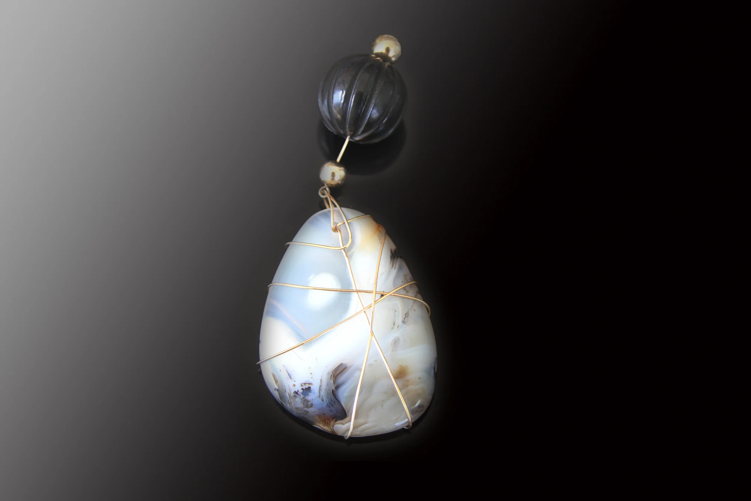  rock/black bead/14K wire pendant /p190