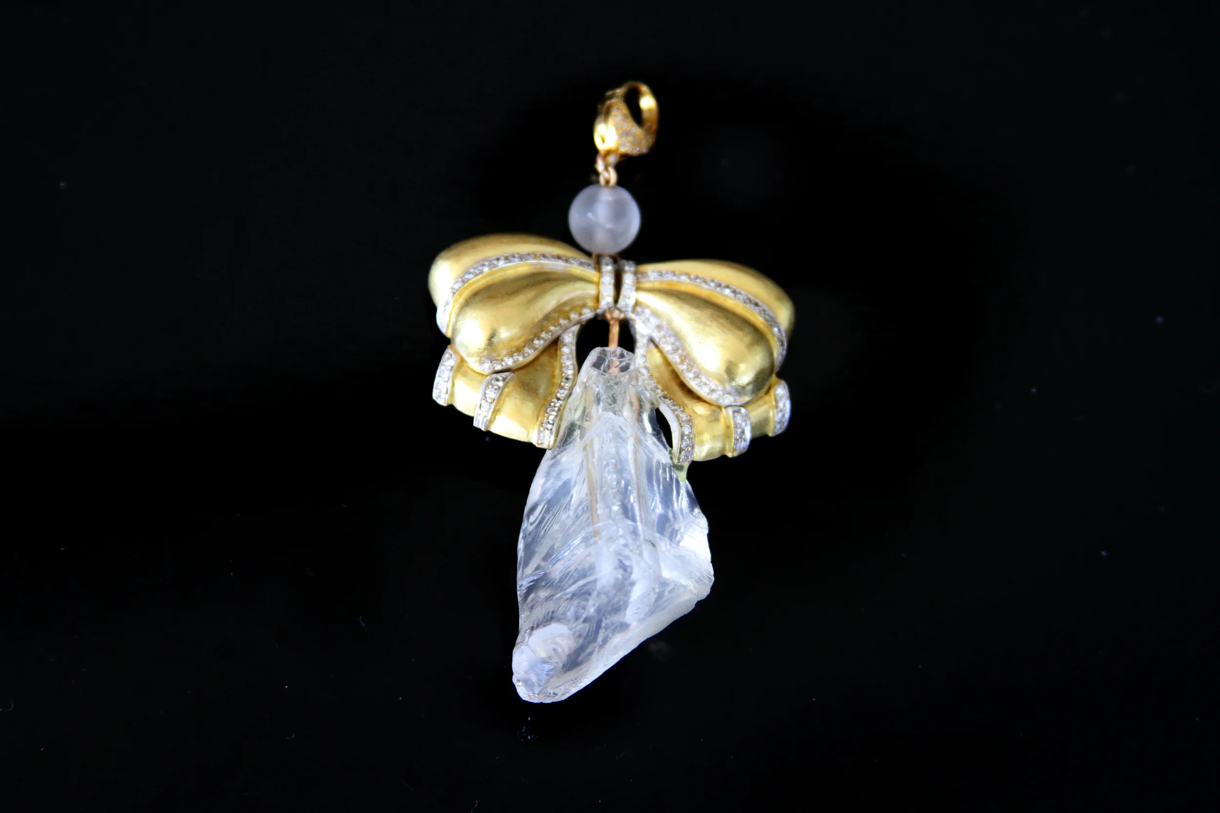 solid 14k gold and diamond ribbon/crystal /p207