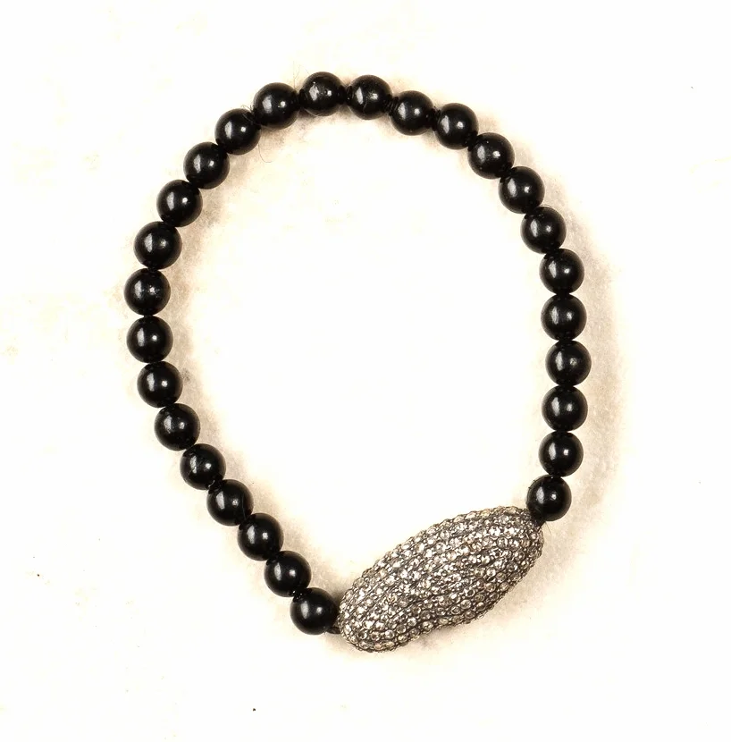 large pave diamondlarge bean/stretch/b72