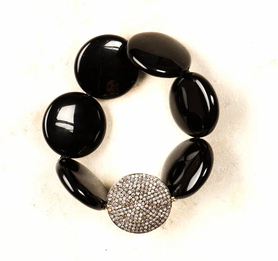 pave diamond disk and stone/stretch/b73