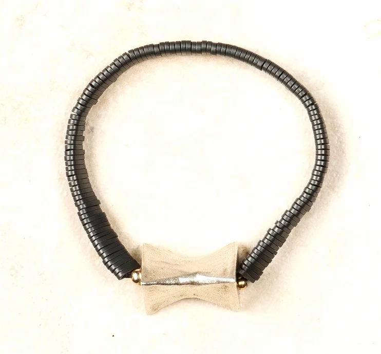 steel, silver, gold bead/stretch /b68