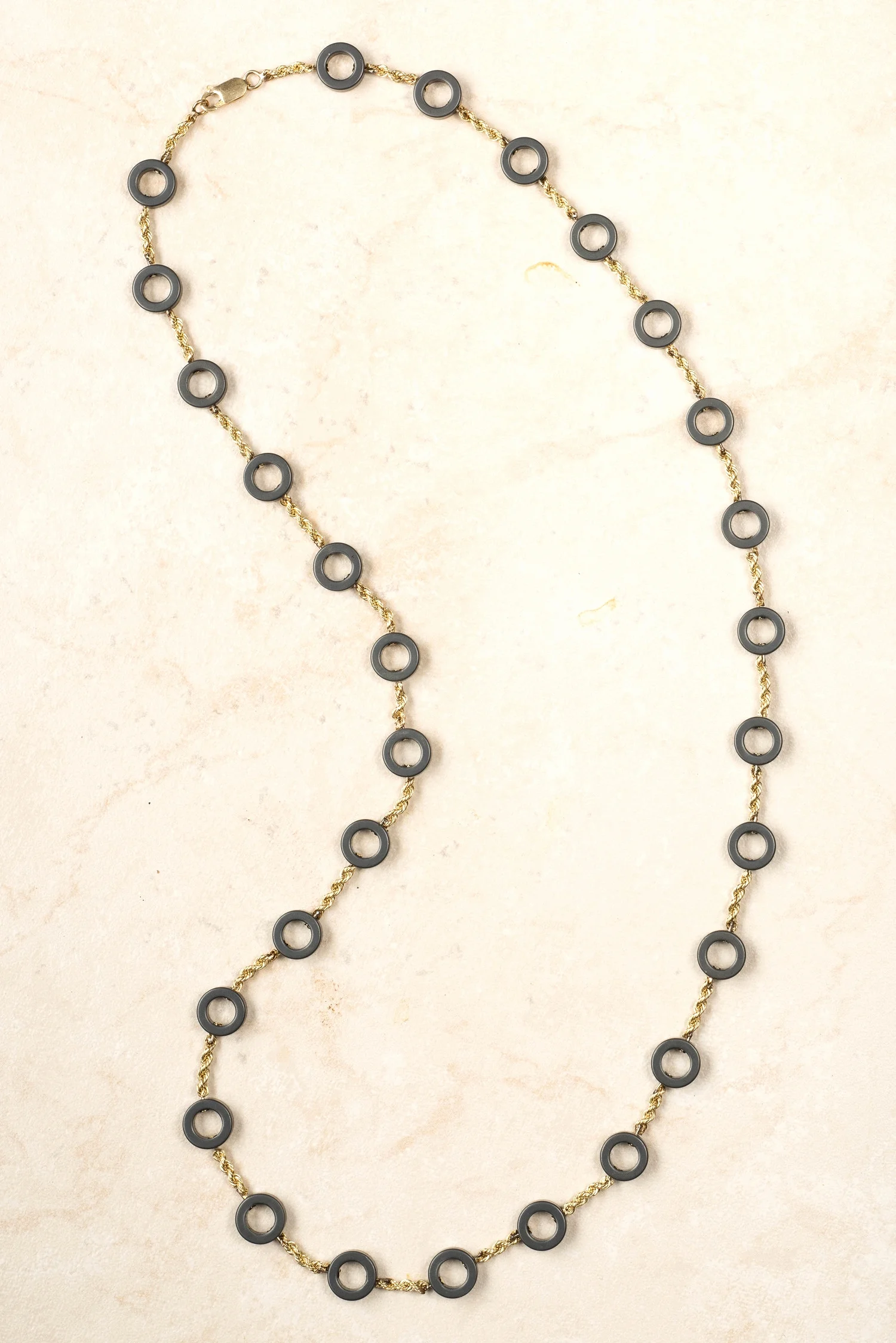 18 gold chain and steel disc /n25