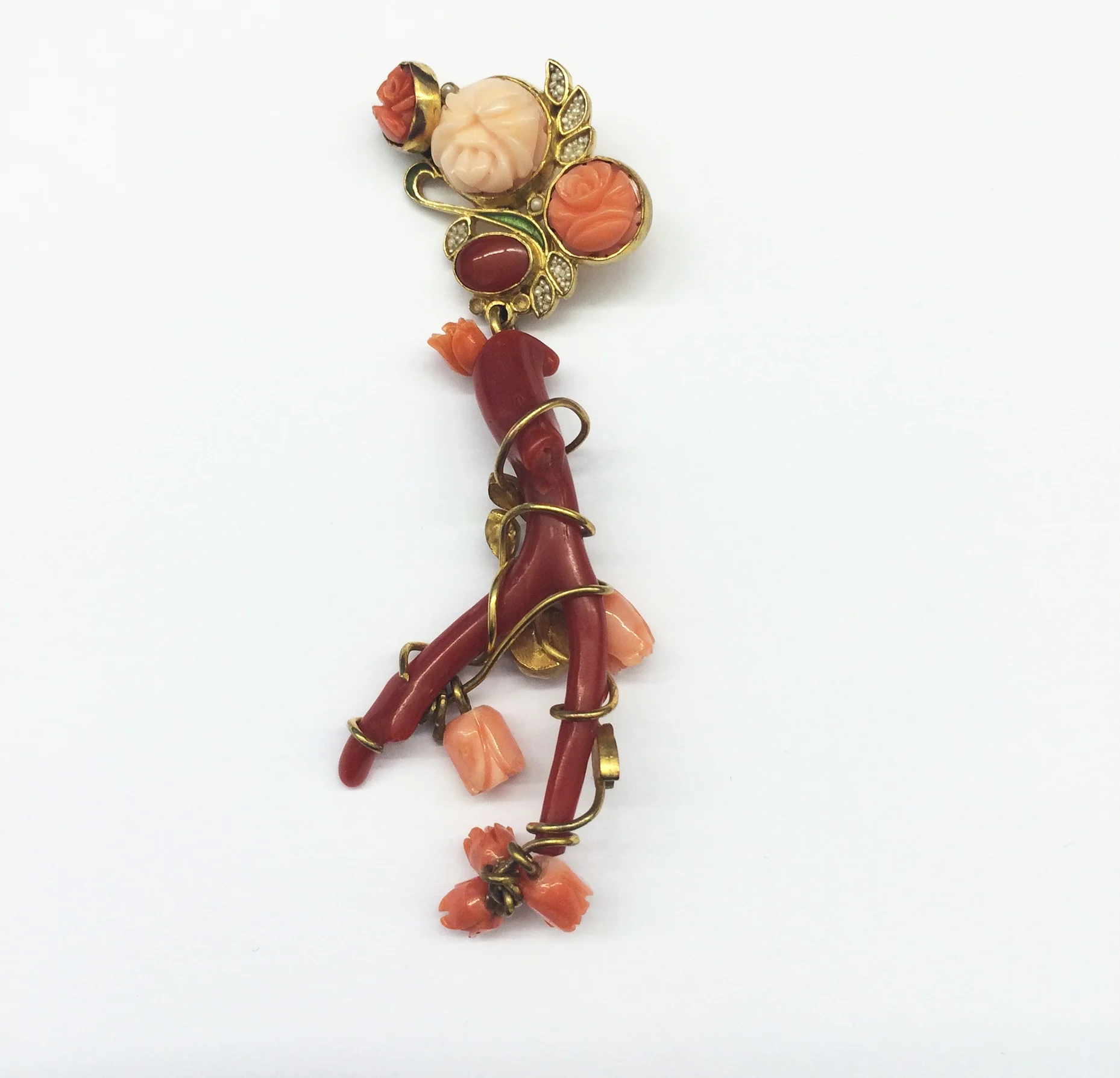 dressed up coral twig/p218