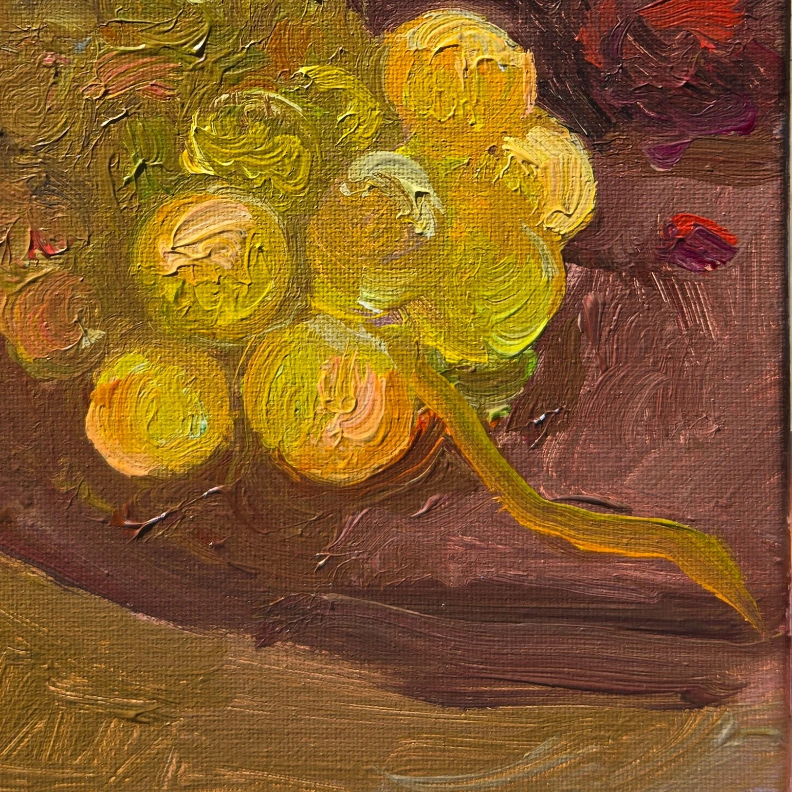 yellowgrapesdetail1.jpg