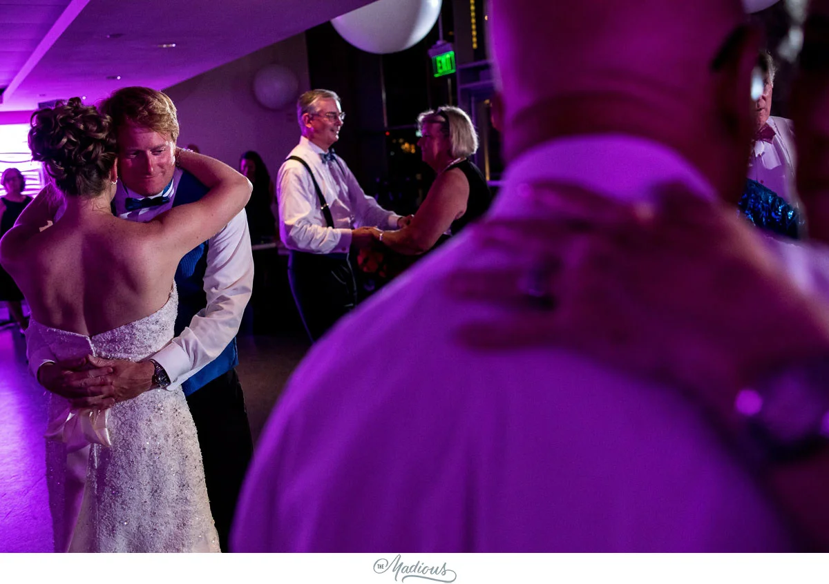 Baltimore Aquarium wedding_0133.jpg