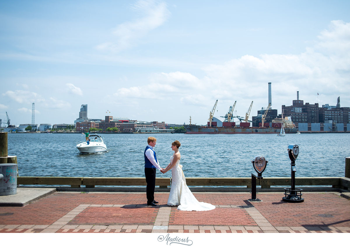 Baltimore Aquarium wedding_0031.jpg