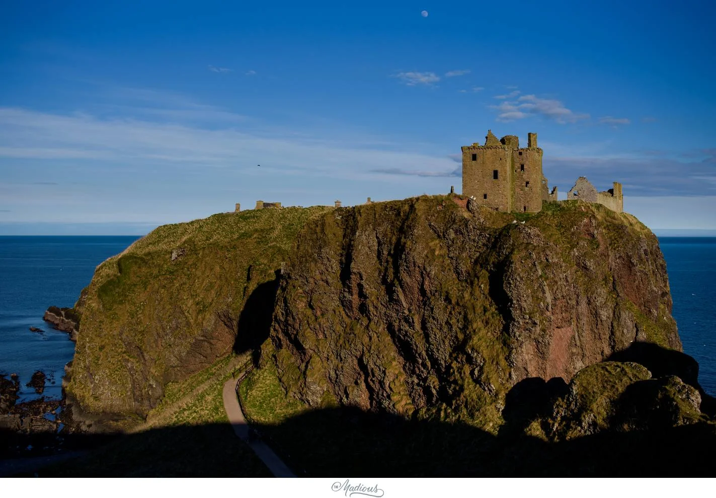 Balbegno_Dunnotar_Castle_Scottland_Wedding_30.jpg