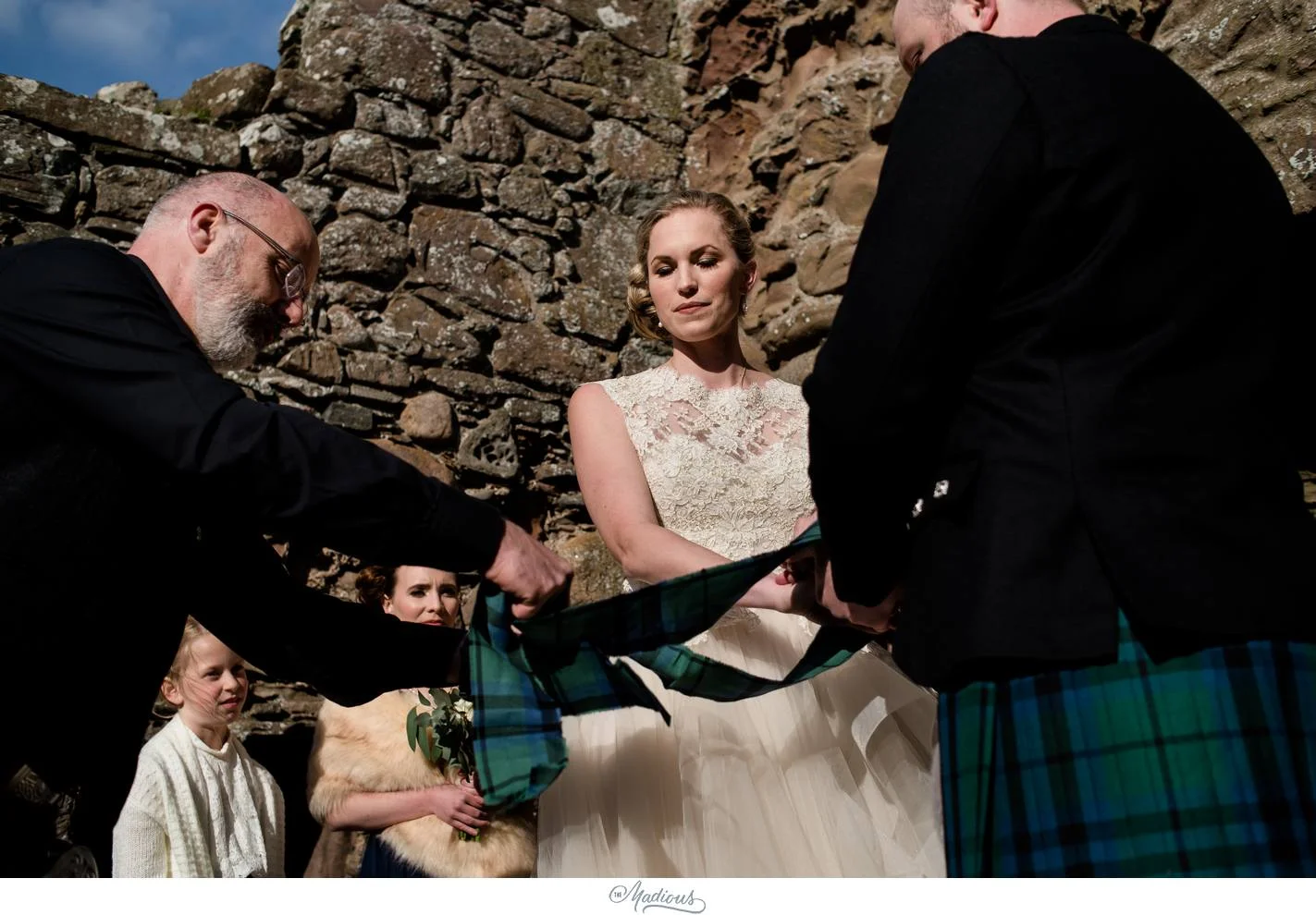 Balbegno_Dunnotar_Castle_Scottland_Wedding_36.jpg