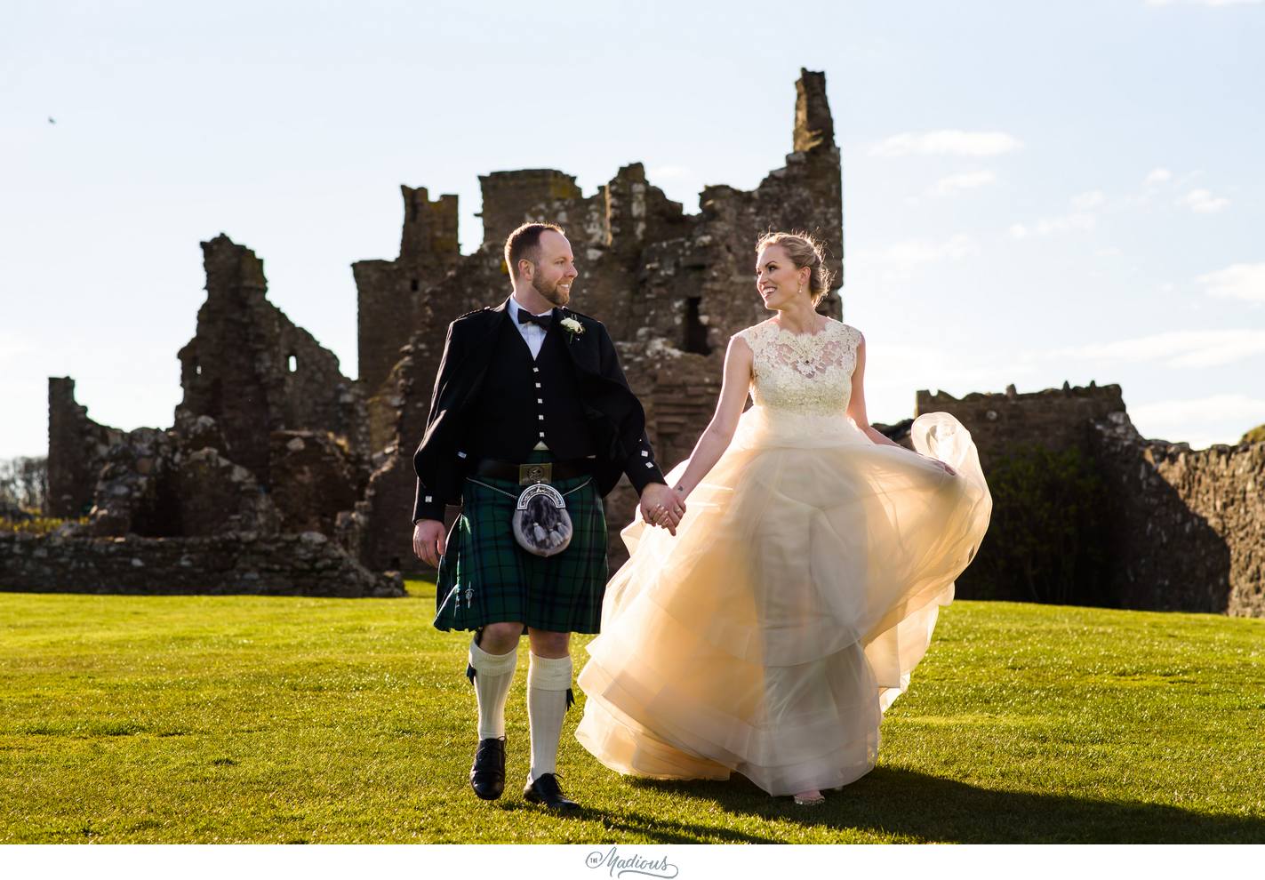 Balbegno_Dunnotar_Castle_Scottland_Wedding_46.jpg