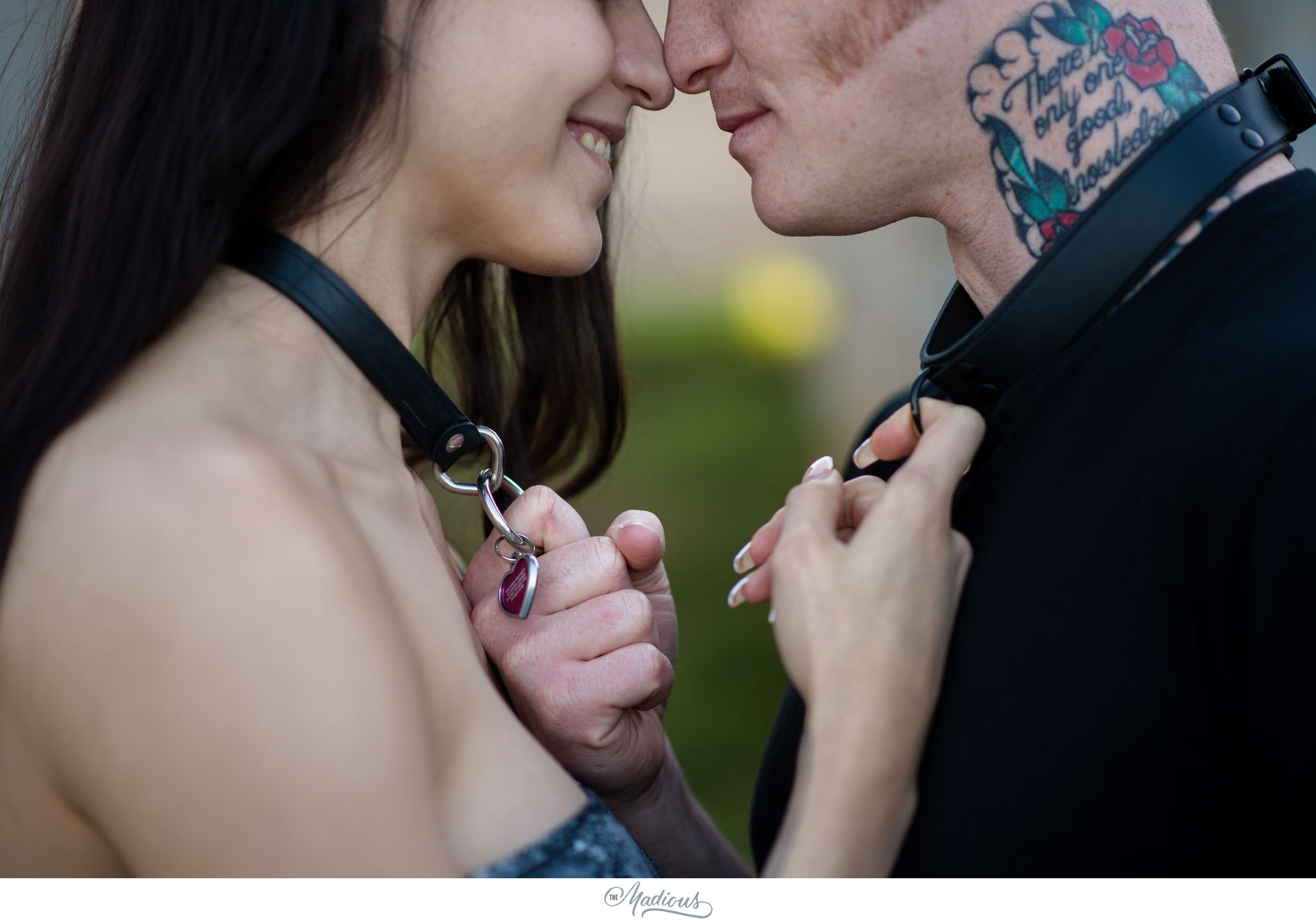 Cemetery engagement gothic photo_0011.JPG