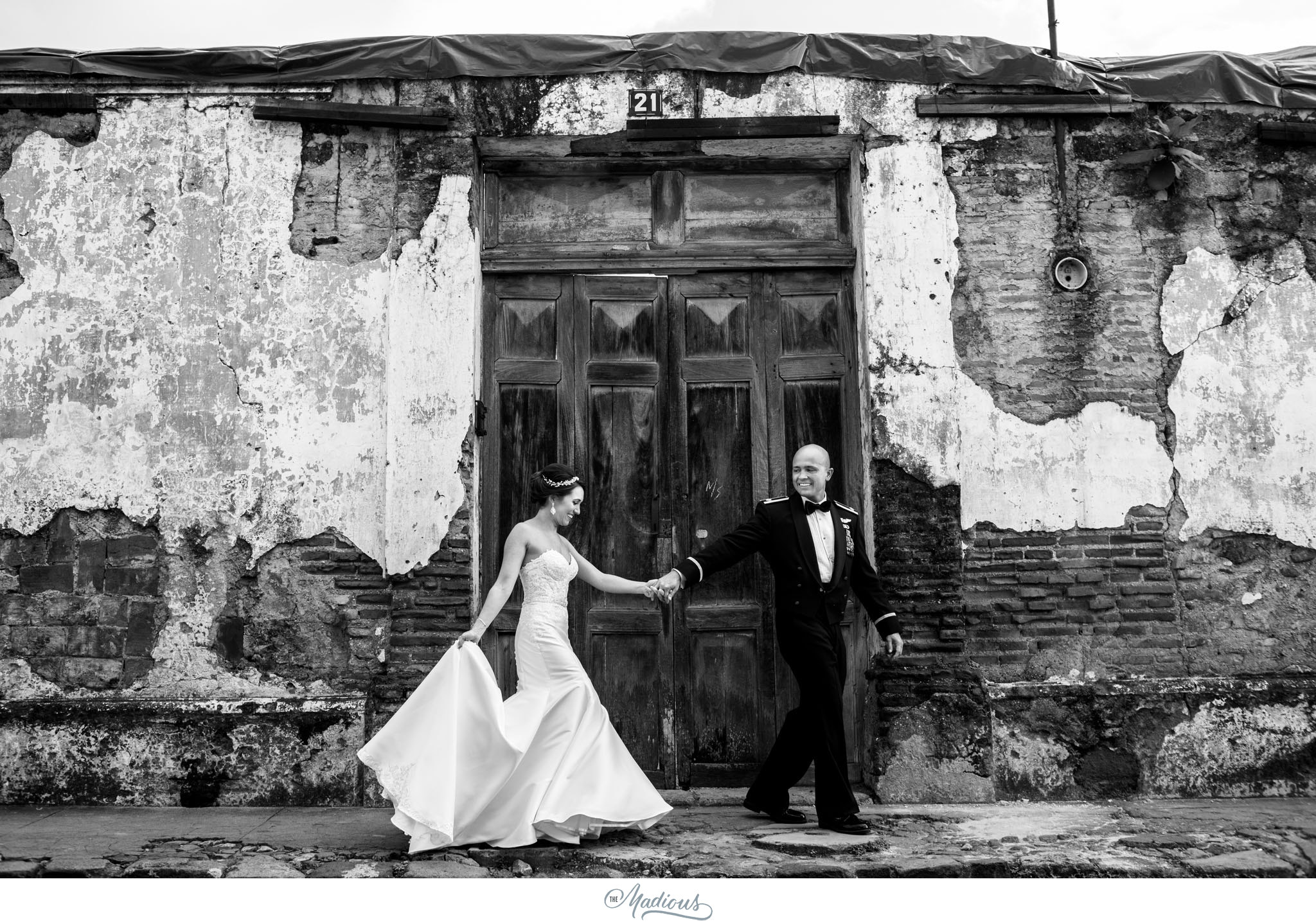 Leigh_Rob_Antigua_Guatemala_Santa_Clara_Destination_Wedding_39.JPG
