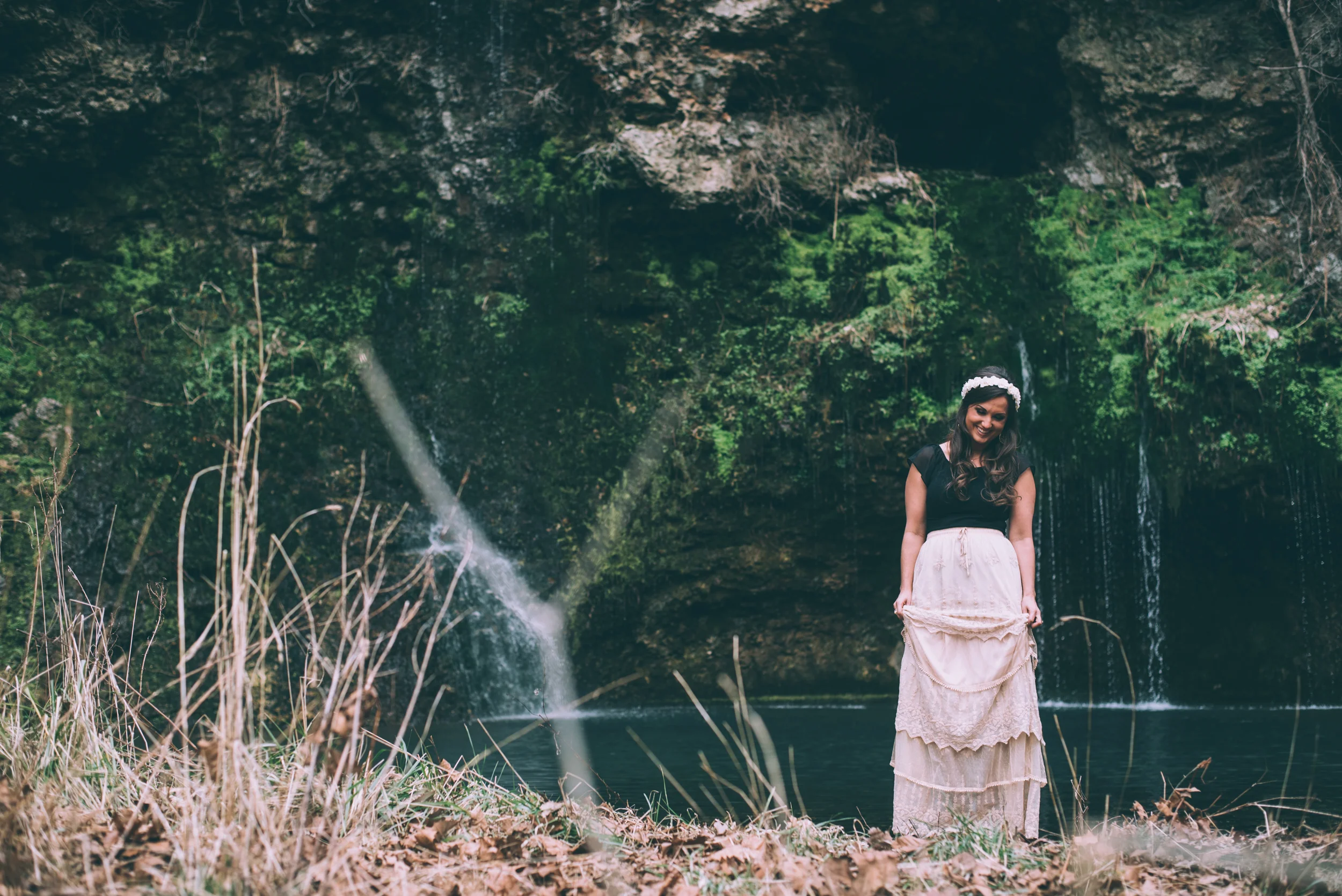 FAVORITE MOMENT : Delyn grabbed a camera and shot his own fiance for a minute.