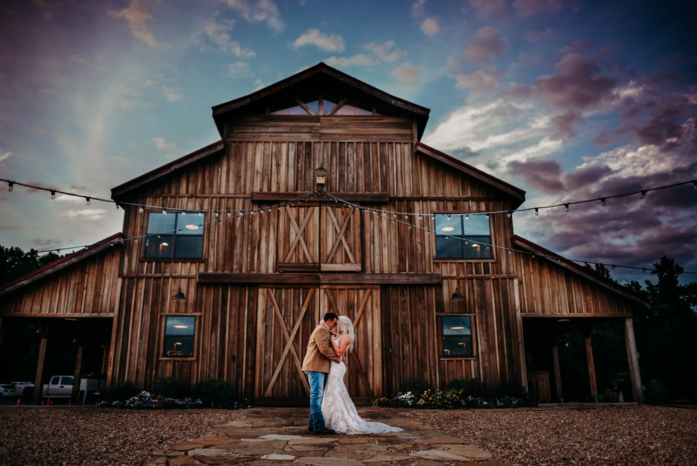 MeganDakota.Weddingmileswittboyer.com2017-893.jpg