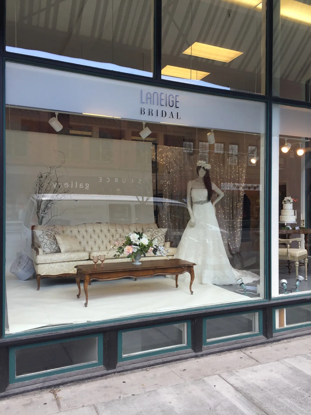 Just So. Event Floral Featured at LaNeige Bridal Boutique