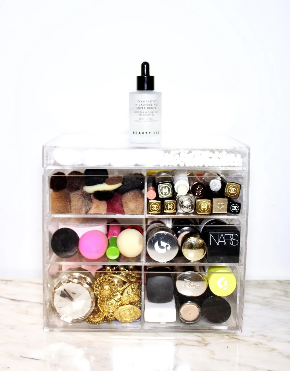 The+Sunday+Issue+Top+of+the+Tower+Beauty+Pie+Plantastic+Micropeeling+Super+Drops.jpg