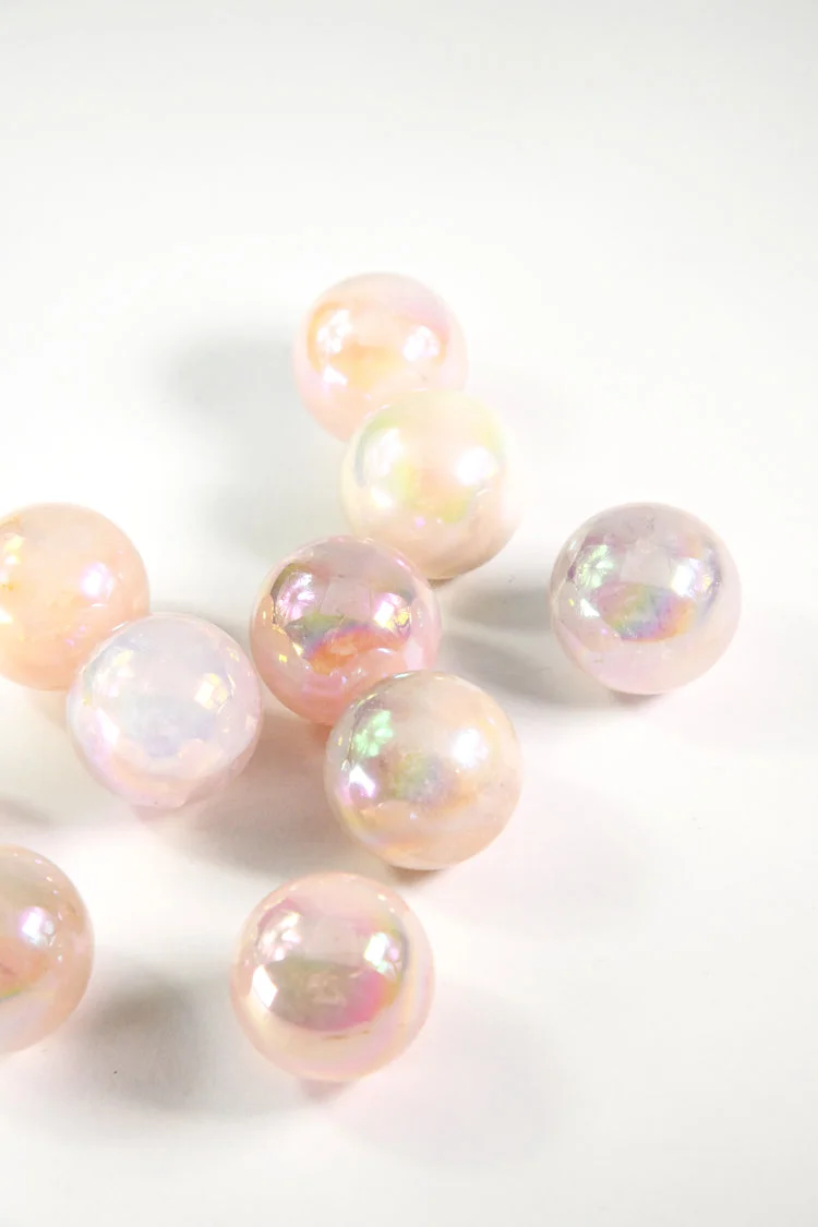The+Sunday+Issue+Sunday+Forever+Angel+Aura+Rose+Quartz+Mini+Crystal+Balls.jpg