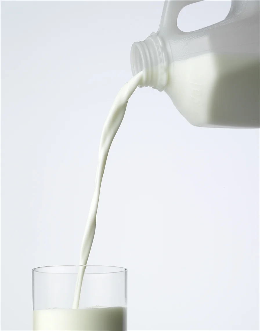 Milk_Glass_AF_0073_FFujix14.jpg