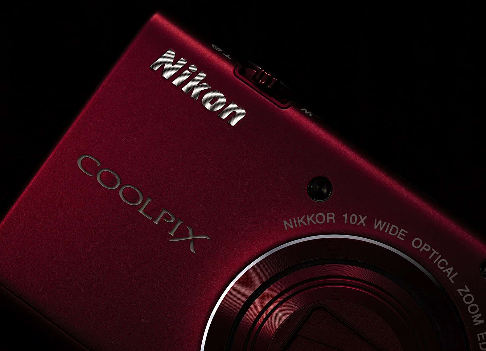 Nikon_Red_EFH_FF.jpg