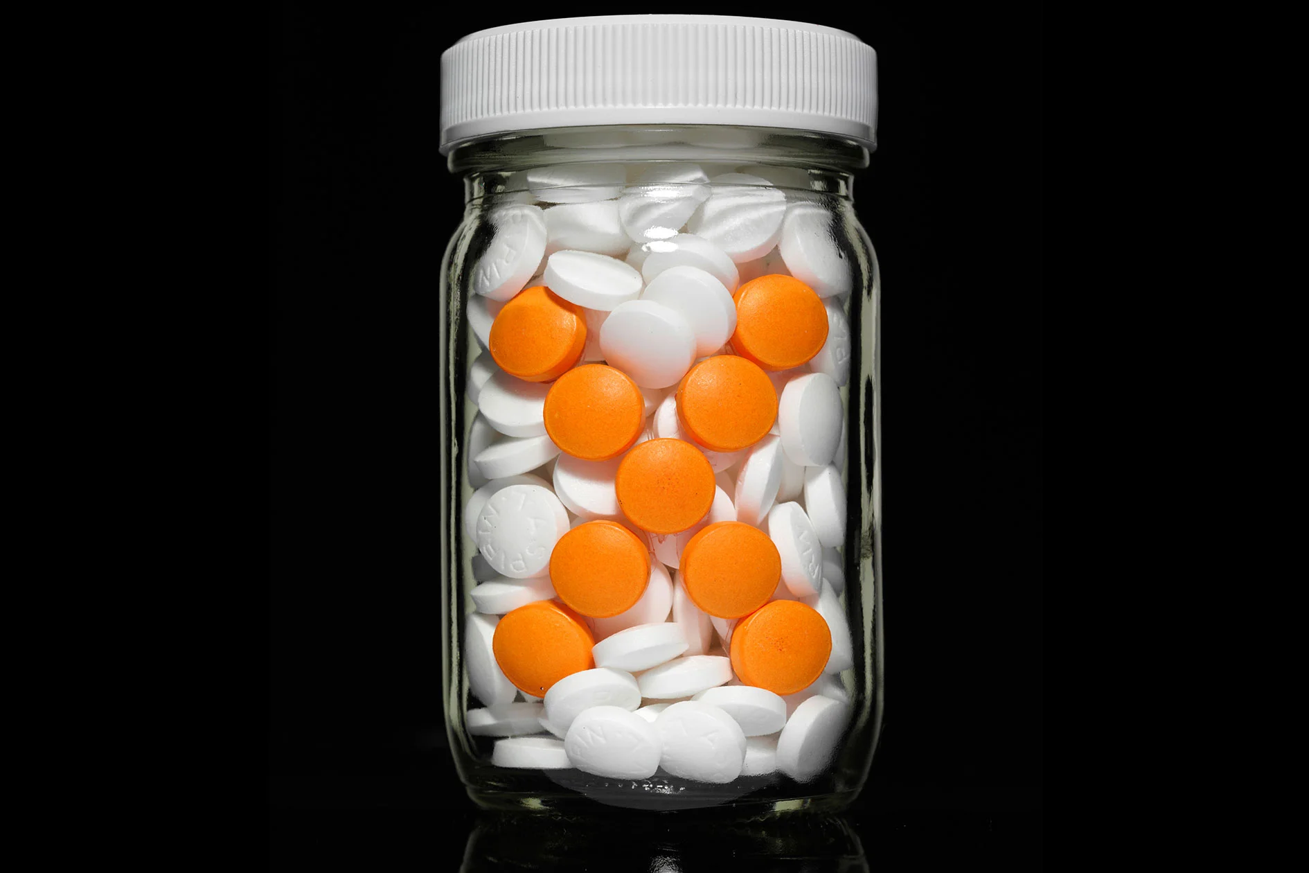 PlamenPetkov_MEDICAL_Pill_8x11.jpg