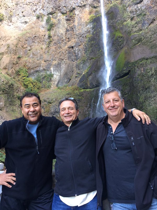 @JohnQABC With part of my WWYD crew in Multnomah Falls, Oregon. Stunning!