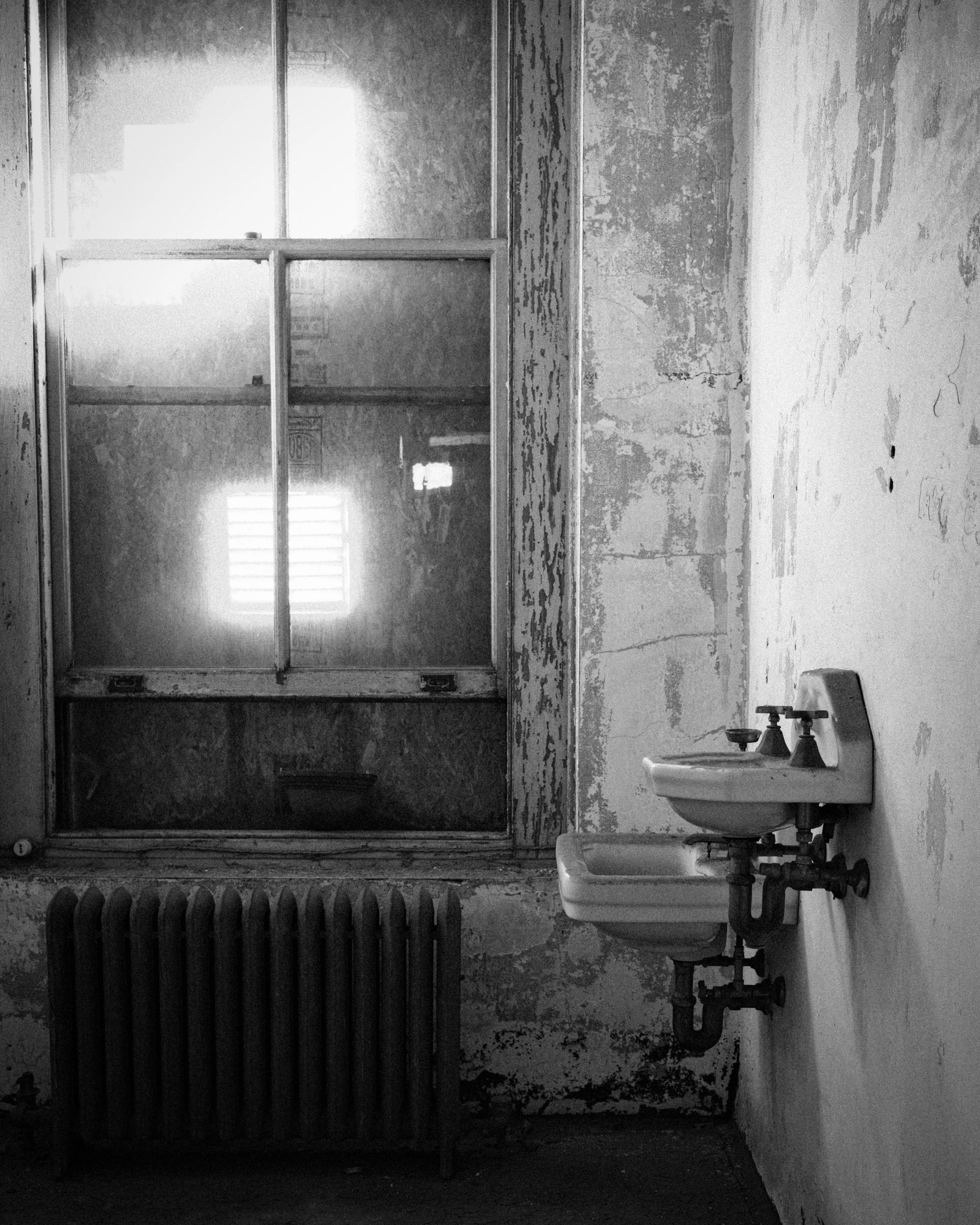 Ellis island hospital-12.jpg