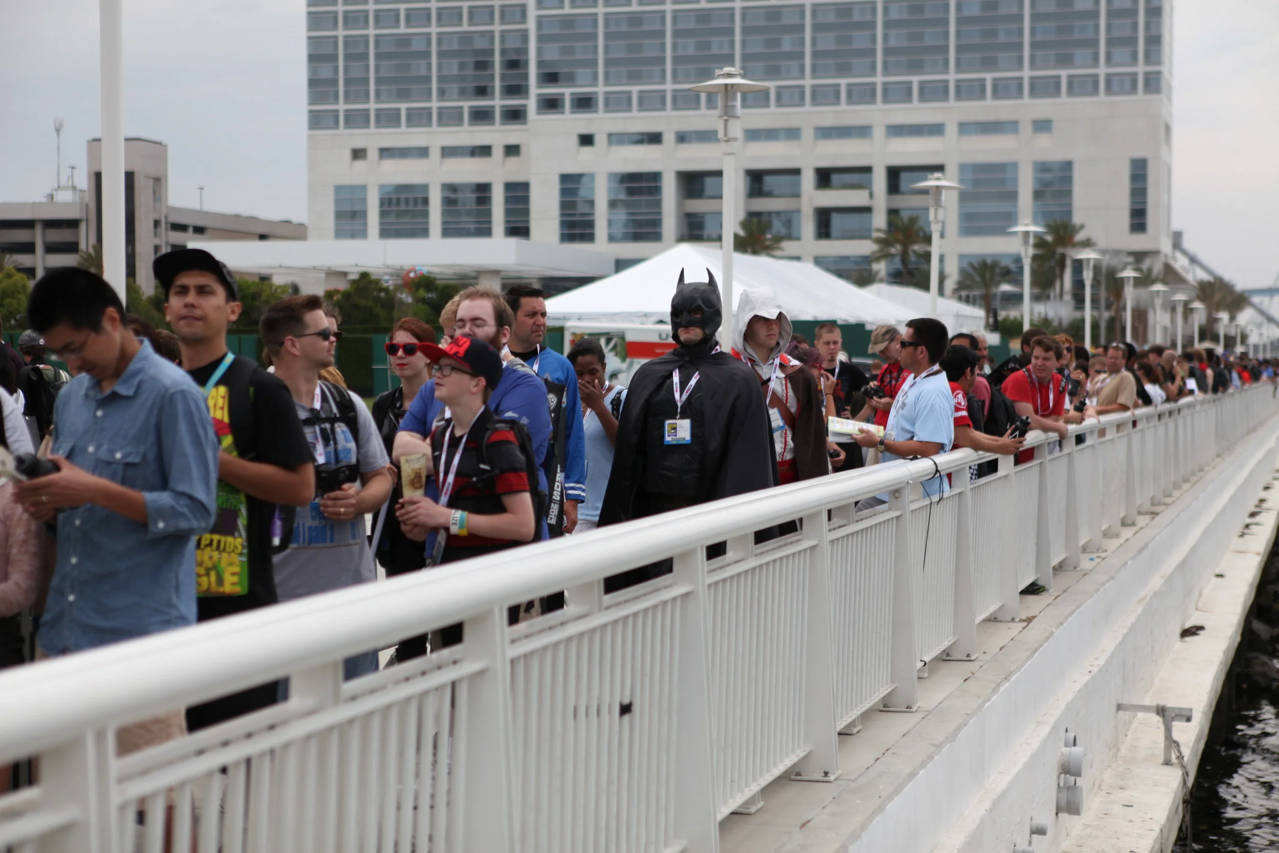 Comic-Con fans waiting in line to enter the Jackdaw
