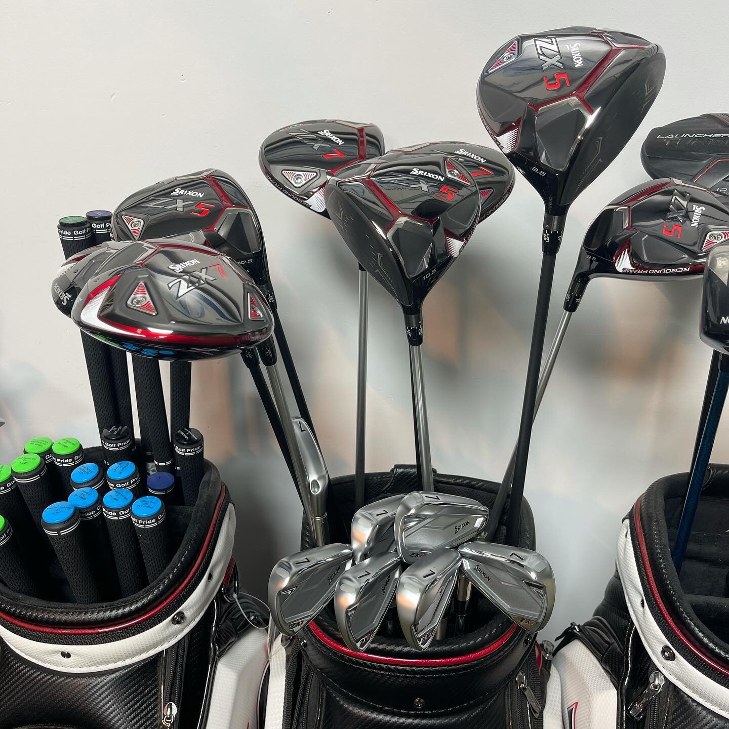 Very excited to get these demos/fitting clubs from @srixongolf here at the @highperformancegolfacademy. Contact me today to schedule your fitting and get equipped with some of the best equipment the golf business has to offer! #golf