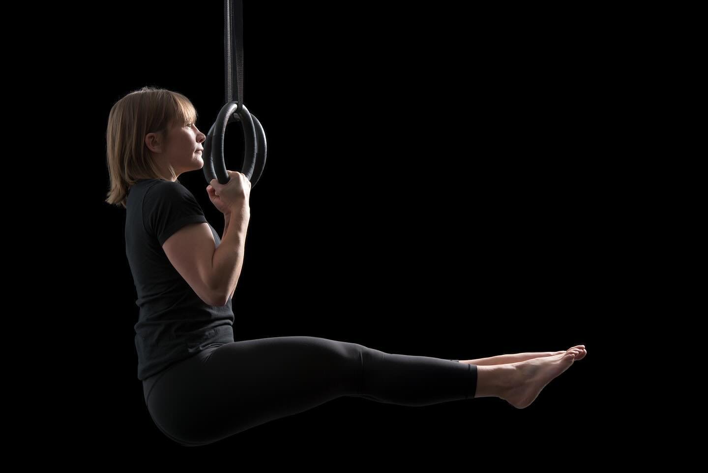 Join us on Fridays in the Barres and Bells studio for our small group class &mdash; Rings and Things.

Improve core strength with expressive and compound movements like the skin the cat, L-sits and chin ups. 

Play with your strength for a sustainabl