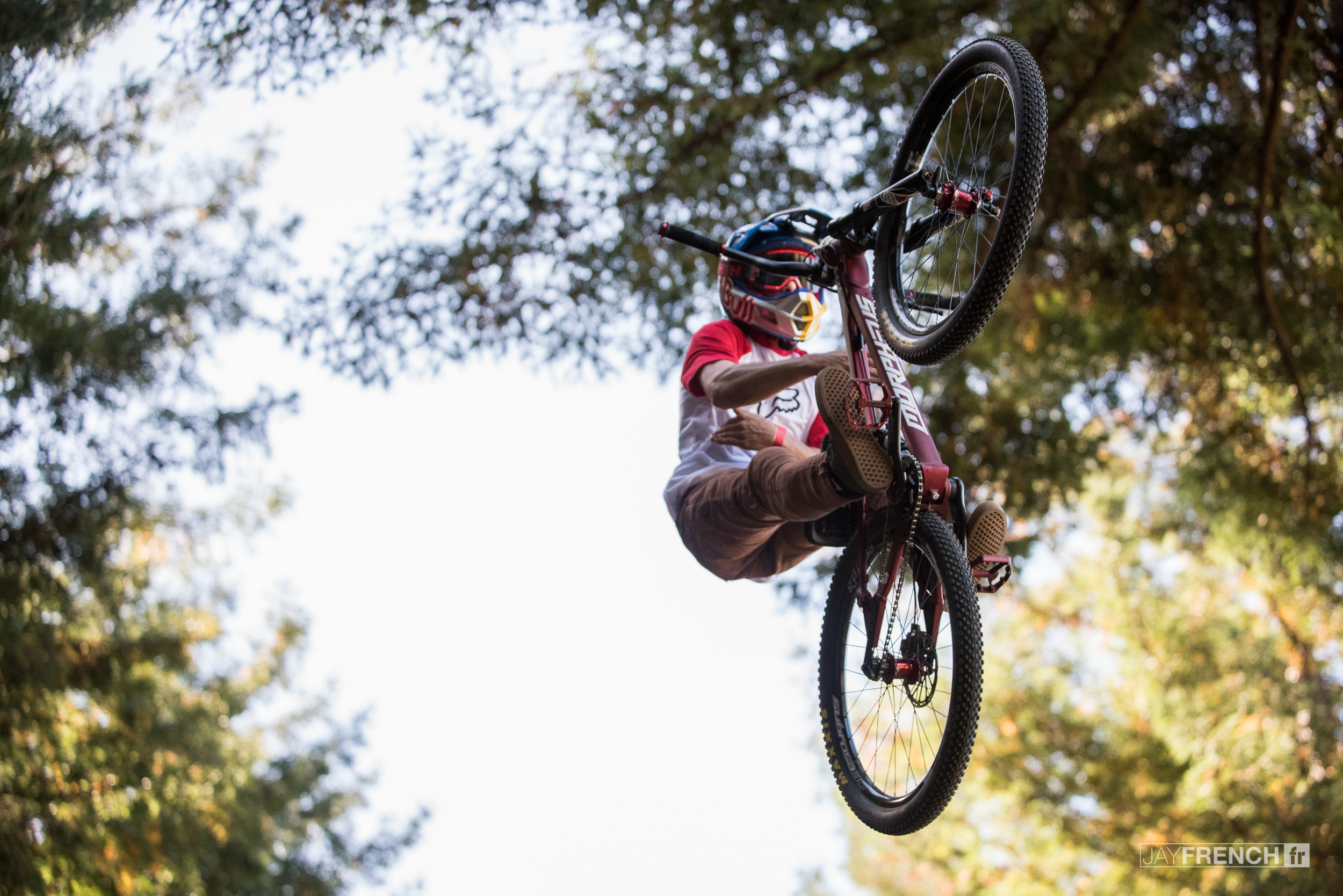 Pretty sure this is Anton Thelander. Sick shot though.Step up bar.